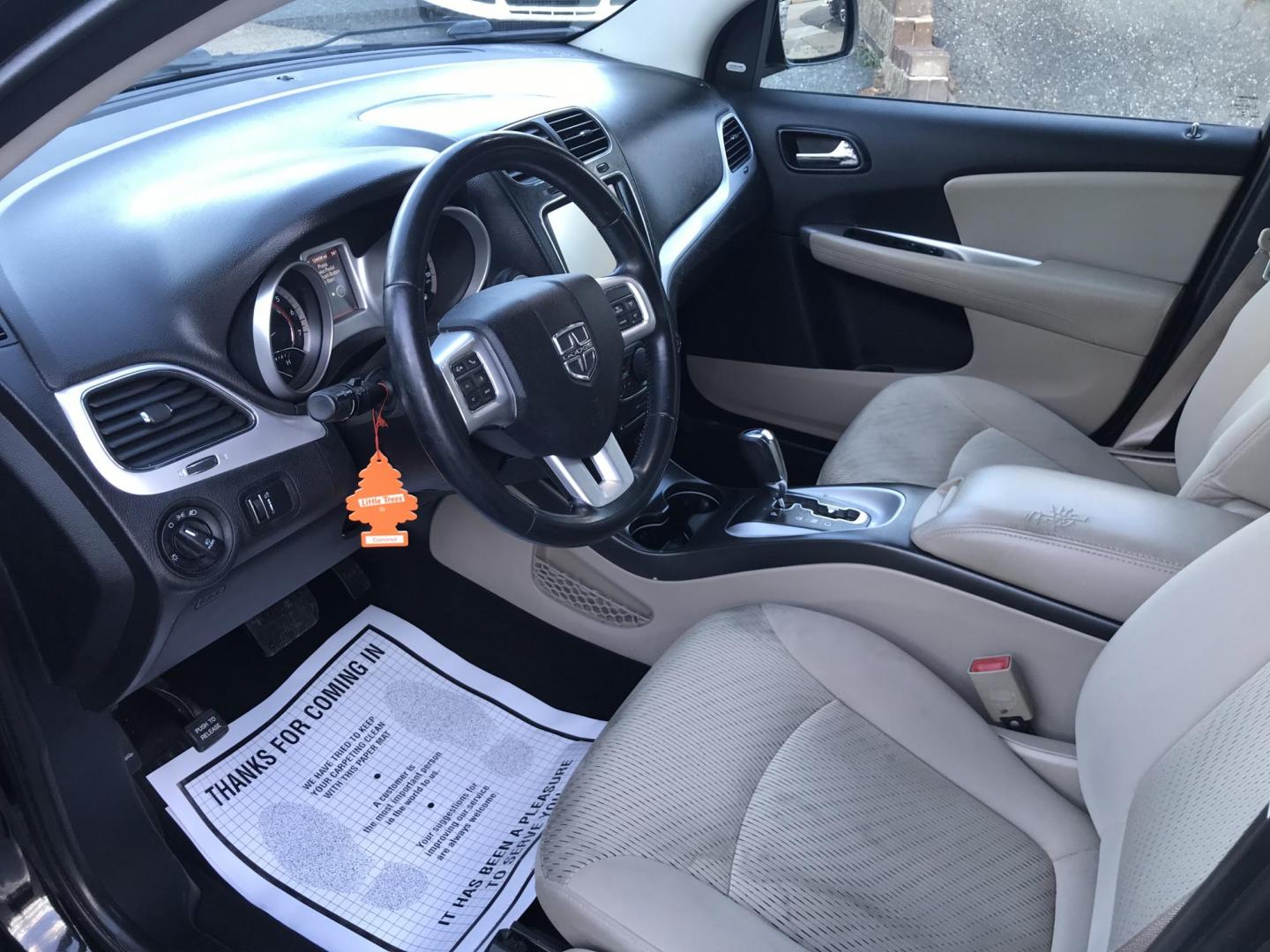 2015 Black /Tan Dodge Journey SXT (3C4PDCBG2FT) with an 3.6L V6 DOHC 24V engine, 6-Speed Automatic transmission, located at 577 Chester Pike, Prospect Park, PA, 19076, (610) 237-1015, 39.886154, -75.302338 - 2015 Dodge Journey SXT: 3rd row seating, new PA inspection, SUPER CLEAN, runs LIKE NEW! This vehicle comes inspected and has been given a bumper to bumper safety check. It is very clean, reliable, and well maintained. We offer a unique pay plan that is known for being the easiest and fastest fina - Photo#7