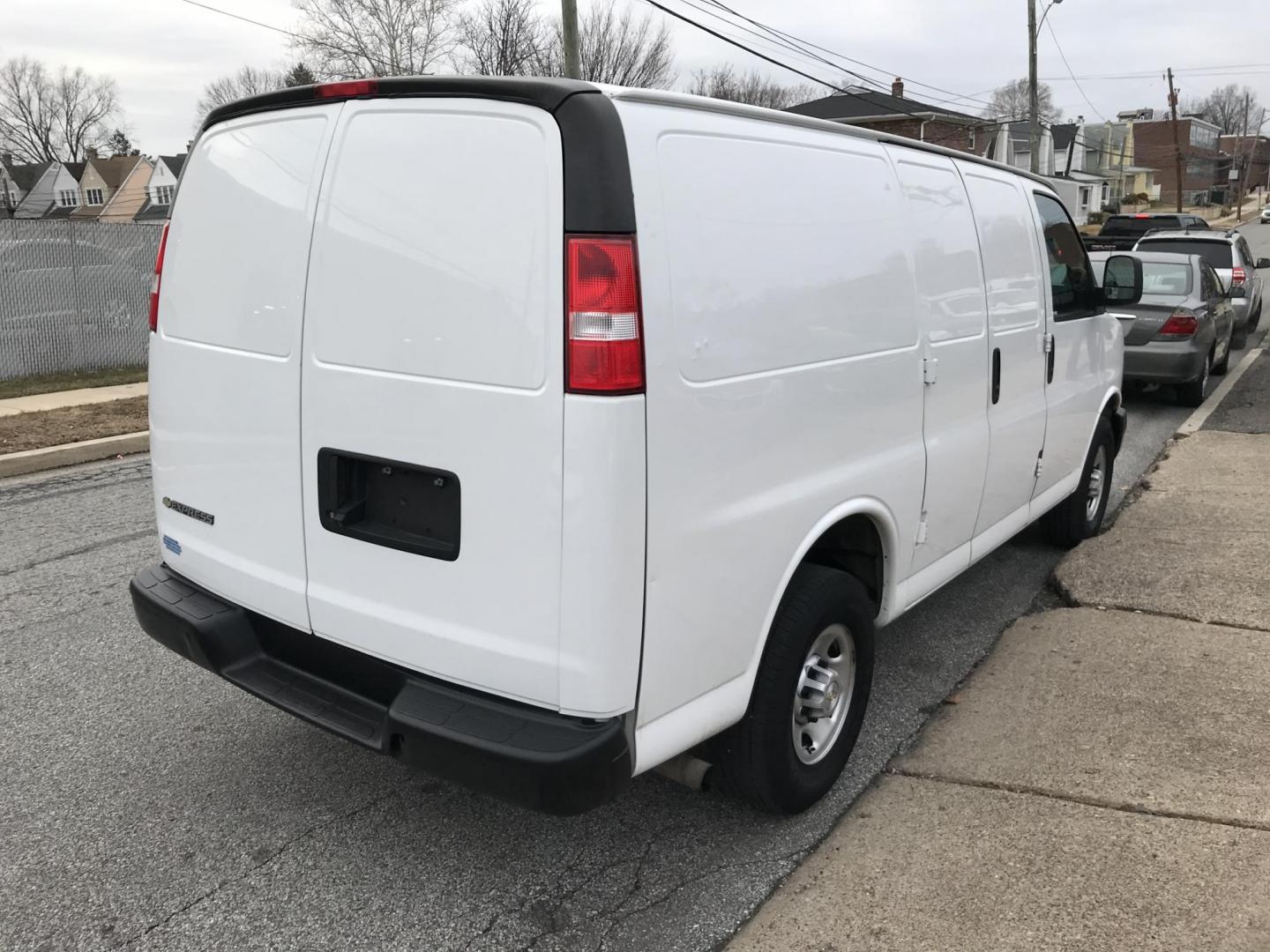 2021 White /Gray Chevrolet Express 2500 Cargo (1GCWGAF71M1) with an 6.6L V8 OHV 16V engine, 6A transmission, located at 577 Chester Pike, Prospect Park, PA, 19076, (610) 237-1015, 39.886154, -75.302338 - 2021 Chevy Express 2500 Cargo Van: no side or rear windows, backup camera, shelving, new PA inspection, FLEET MAINTAINED, runs LIKE NEW! This vehicle comes inspected and has been given a bumper to bumper safety check. It is very clean, reliable, and well maintained. We offer a unique pay plan tha - Photo#4