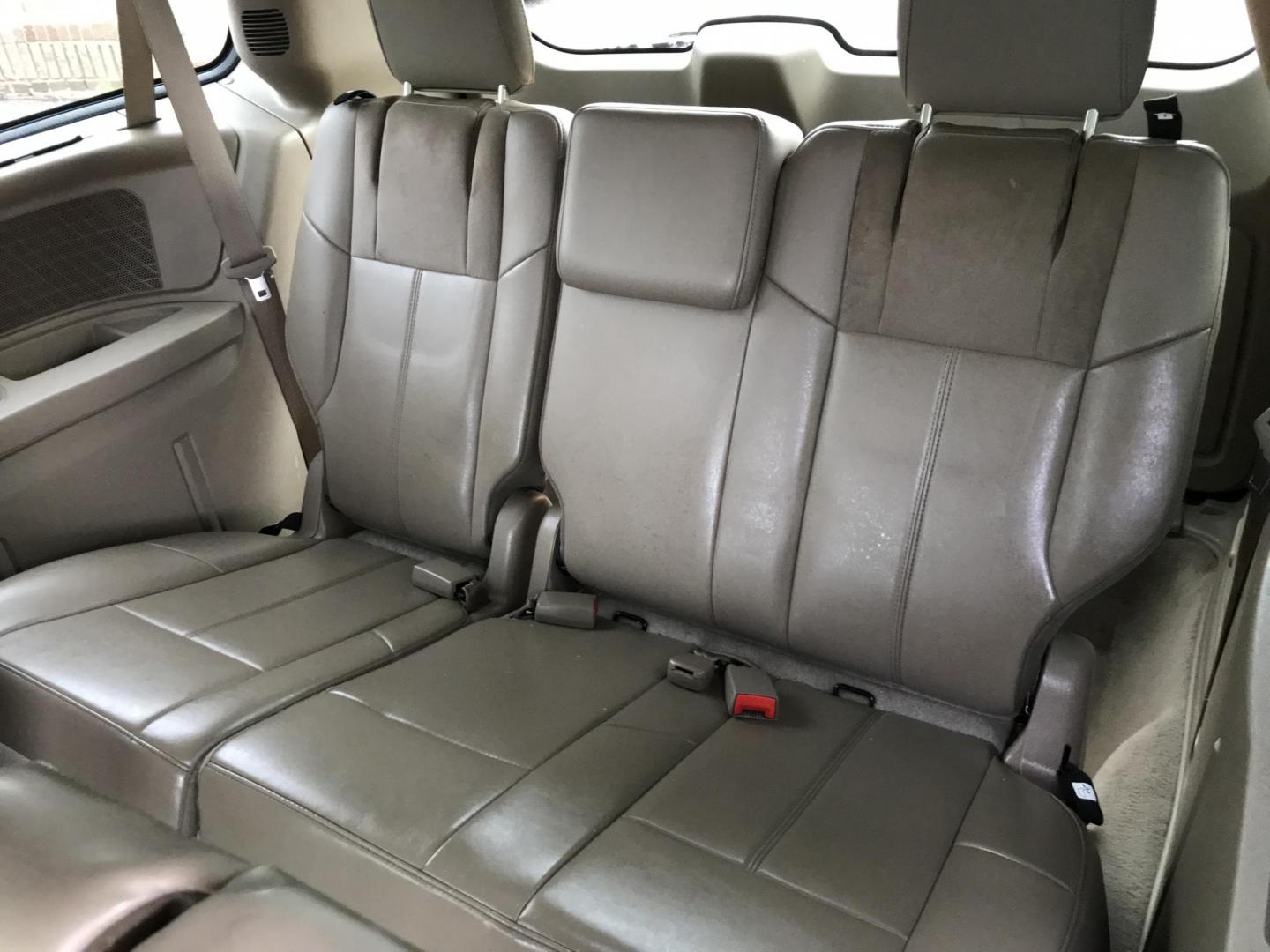 2013 White /Tan Chrysler Town & Country Limited (2C4RC1GG0DR) with an 3.6L V6 DOHC 24V engine, 6-Speed Automatic transmission, located at 577 Chester Pike, Prospect Park, PA, 19076, (610) 237-1015, 39.886154, -75.302338 - 2013 Chrysler Town & Country LIMITED: Only 93k miles, stow n' go seating, DVD player, backup camera, SUPER CLEAN, runs LIKE NEW! This vehicle comes inspected and has been given a bumper to bumper safety check. It is very clean, reliable, and well maintained. We offer a unique pay plan that is kno - Photo#19