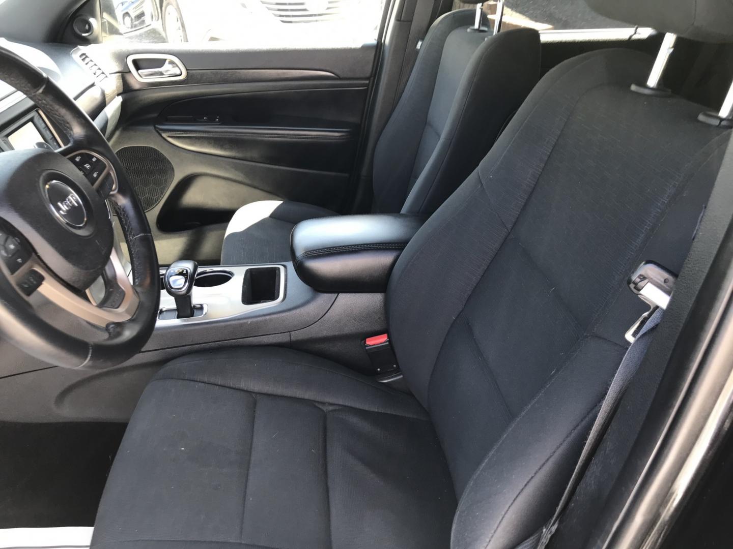 2014 Black /Black Jeep Grand Cherokee Laredo 4WD (1C4RJFAG7EC) with an 3.6L V6 DOHC 24V engine, 5-Speed Automatic transmission, located at 577 Chester Pike, Prospect Park, PA, 19076, (610) 237-1015, 39.886154, -75.302338 - 2014 Jeep Grand Cherokee Laredo 123k miles • New PA Inspection Example Financing: • $3,500 Down • $100 Weekly • $200 Bi-Weekly We finance our own vehicles. We do not obtain or review traditional consumer credit reports. Financing decisions are based on verified income, ability to repay- Photo#9