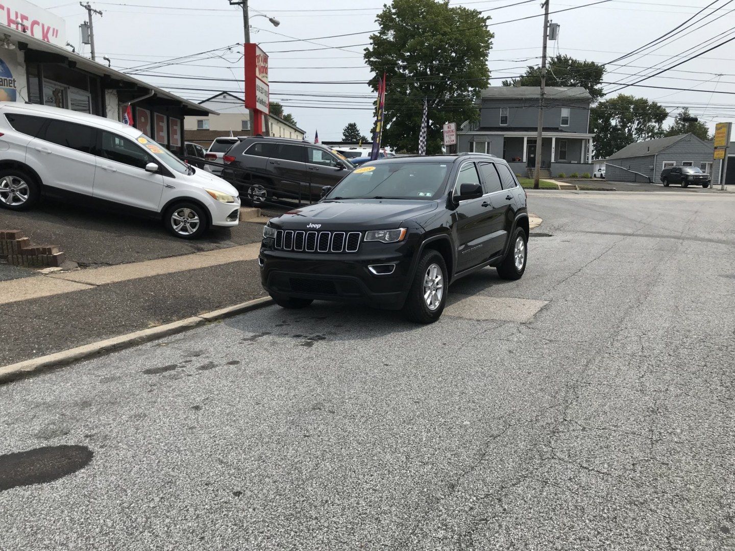 2018 Black /Black Jeep Grand Cherokee Laredo 4WD (1C4RJFAG5JC) with an 3.6L V6 DOHC 24V engine, 8A transmission, located at 577 Chester Pike, Prospect Park, PA, 19076, (610) 237-1015, 39.886154, -75.302338 - 2018 Jeep Grand Cherokee Laredo: 4x4, backup camera, new PA inspection, super clean, runs LIKE NEW! This vehicle comes inspected and has been given a bumper to bumper safety check. It is very clean, reliable, and well maintained. We offer a unique pay plan that is known for being the easiest and- Photo#1