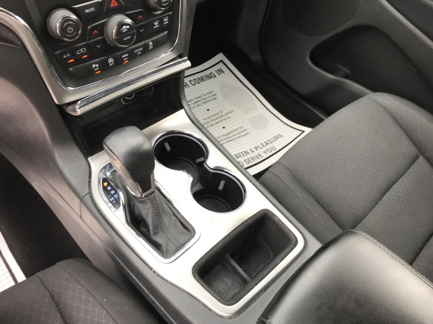 2018 Black /Black Jeep Grand Cherokee Laredo 4WD (1C4RJFAG5JC) with an 3.6L V6 DOHC 24V engine, 8A transmission, located at 577 Chester Pike, Prospect Park, PA, 19076, (610) 237-1015, 39.886154, -75.302338 - 2018 Jeep Grand Cherokee Laredo: 4x4, backup camera, new PA inspection, super clean, runs LIKE NEW! This vehicle comes inspected and has been given a bumper to bumper safety check. It is very clean, reliable, and well maintained. We offer a unique pay plan that is known for being the easiest and- Photo#14
