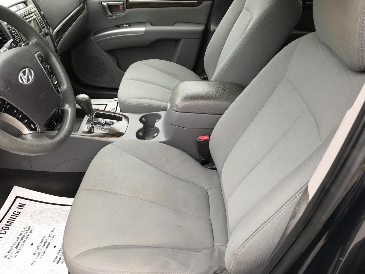 2012 Black /Gray Hyundai Santa Fe GLS 2.4 4WD (5XYZGDAB9CG) with an 2.4L L4 DOHC 16V engine, 6-Speed Automatic transmission, located at 577 Chester Pike, Prospect Park, PA, 19076, (610) 237-1015, 39.886154, -75.302338 - 2012 Hyundai Santa Fe GLS: Only 98k, 4x4, new PA inspection, SUPER CLEAN, runs LIKE NEW! This vehicle comes inspected and has been given a bumper to bumper safety check. It is very clean, reliable, and well maintained. We offer a unique pay plan that is known for being the easiest and fastest fin - Photo#8