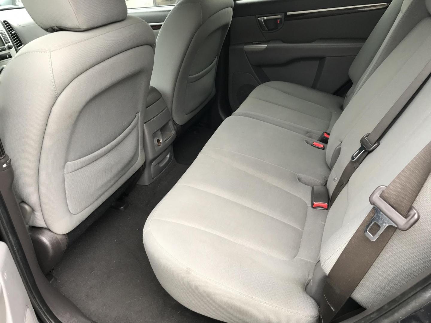 2012 Black /Gray Hyundai Santa Fe GLS 2.4 4WD (5XYZGDAB9CG) with an 2.4L L4 DOHC 16V engine, 6-Speed Automatic transmission, located at 577 Chester Pike, Prospect Park, PA, 19076, (610) 237-1015, 39.886154, -75.302338 - 2012 Hyundai Santa Fe GLS: Only 98k, 4x4, new PA inspection, SUPER CLEAN, runs LIKE NEW! This vehicle comes inspected and has been given a bumper to bumper safety check. It is very clean, reliable, and well maintained. We offer a unique pay plan that is known for being the easiest and fastest fin - Photo#14