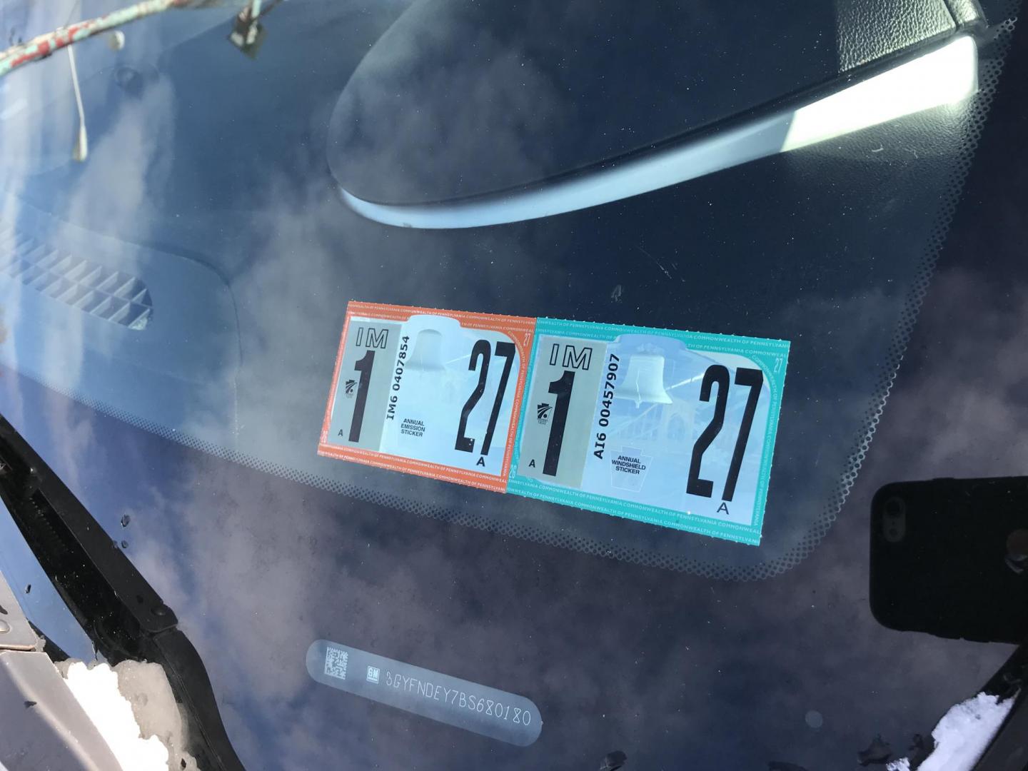 2011 Charcoal /Beige Cadillac SRX Luxury Collection AWD (3GYFNDEY7BS) with an 3.0L V6 DOHC 24V engine, 6-Speed Automatic transmission, located at 577 Chester Pike, Prospect Park, PA, 19076, (610) 237-1015, 39.886154, -75.302338 - 2011 Cadillac SRX Luxury Collection: Only 116k miles, sunroof, navigation system, backup camera, pop up screen radio, new PA inspection, SUPER CLEAN, runs LIKE NEW! This vehicle comes inspected and has been given a bumper to bumper safety check. It is very clean, reliable, and well maintained. We - Photo#6