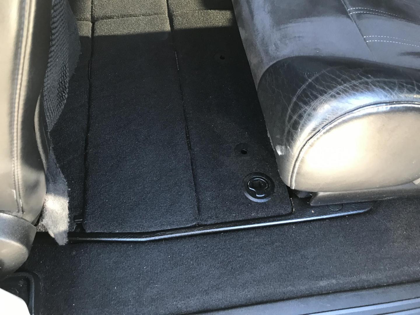 2014 Black /Black Chrysler Town & Country Touring-L (2C4RC1CG6ER) with an 3.6L V6 DOHC 24V engine, 6-Speed Automatic transmission, located at 577 Chester Pike, Prospect Park, PA, 19076, (610) 237-1015, 39.886154, -75.302338 - 2013 Chrysler Town & Country Touring L: DVD player, screen radio, backup camera, stow & go seating, new PA inspection, SUPER CLEAN, runs LIKE NEW! This vehicle comes inspected and has been given a bumper to bumper safety check. It is very clean, reliable, and well maintained. We offer a unique pa - Photo#16