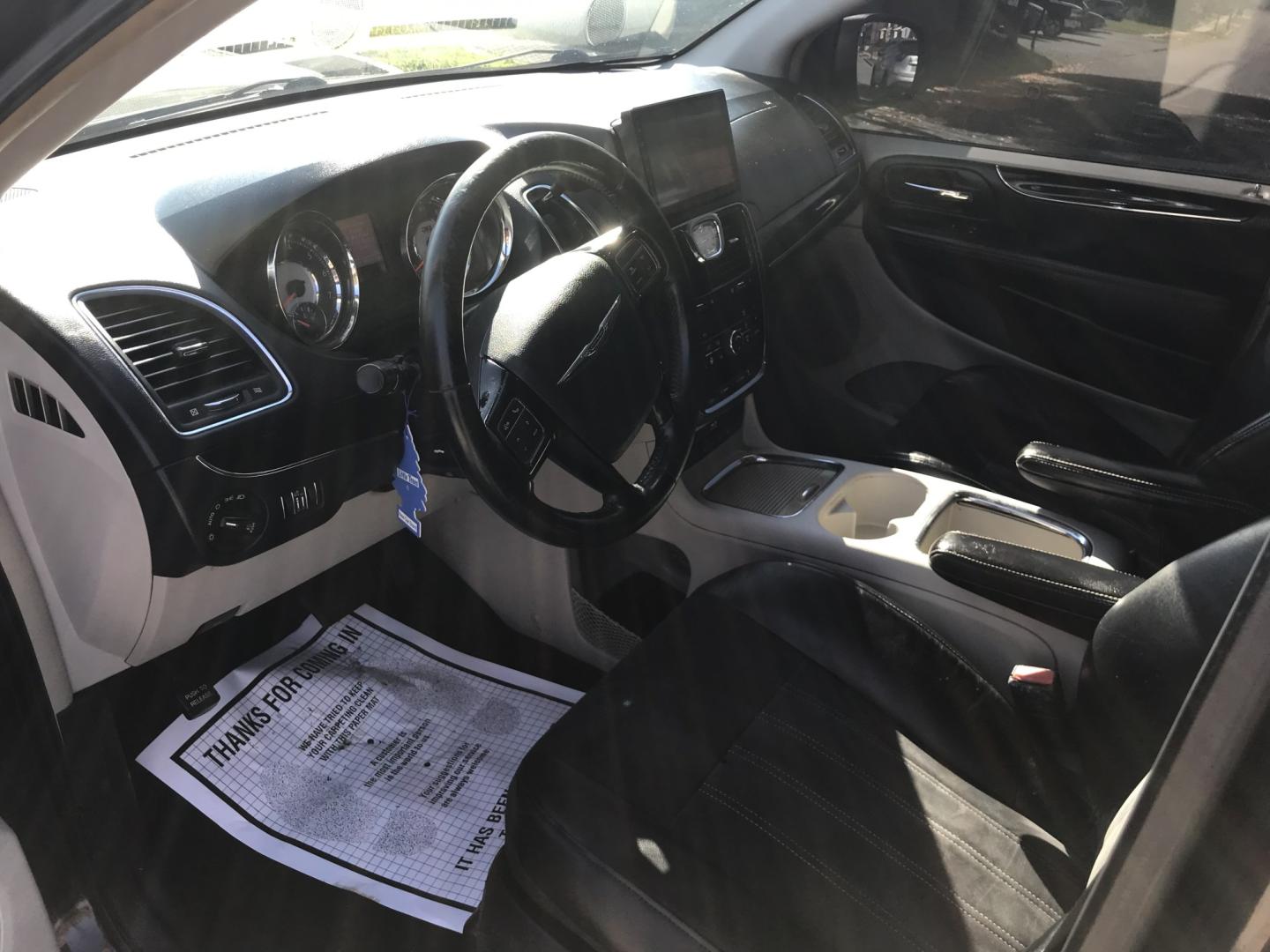 2014 Black /Black Chrysler Town & Country Touring-L (2C4RC1CG6ER) with an 3.6L V6 DOHC 24V engine, 6-Speed Automatic transmission, located at 577 Chester Pike, Prospect Park, PA, 19076, (610) 237-1015, 39.886154, -75.302338 - 2014 Chrysler Town & Country Touring L: DVD player, screen radio, backup camera, stow & go seating, new PA inspection, SUPER CLEAN, runs LIKE NEW! This vehicle comes inspected and has been given a bumper to bumper safety check. It is very clean, reliable, and well maintained. We offer a unique pa- Photo#8