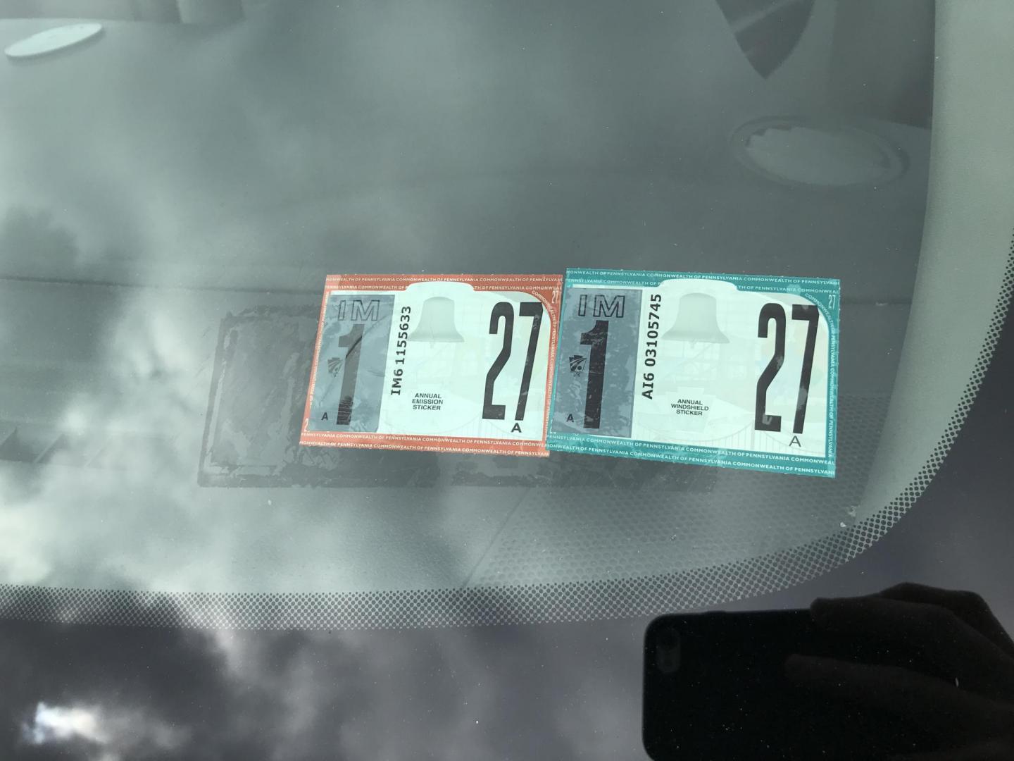 2017 Black /Beige Kia Sedona L (KNDMA5C17H6) with an 3.3L V6 DOHC 24V engine, 6A transmission, located at 577 Chester Pike, Prospect Park, PA, 19076, (610) 237-1015, 39.886154, -75.302338 - 2017 Kia Sedona L: Backup camera, new PA inspection, SUPER CLEAN, runs LIKE NEW! This vehicle comes inspected and has been given a bumper to bumper safety check. It is very clean, reliable, and well maintained. We offer a unique pay plan that is known for being the easiest and fastest financing o - Photo#4