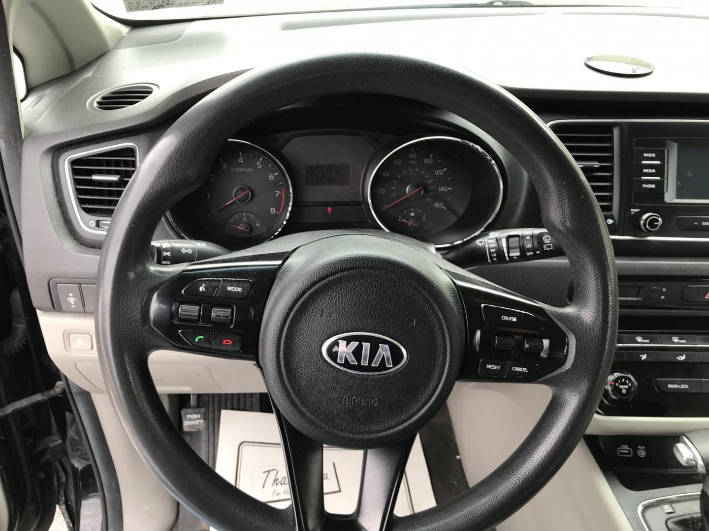 2017 Black /Beige Kia Sedona L (KNDMA5C17H6) with an 3.3L V6 DOHC 24V engine, 6A transmission, located at 577 Chester Pike, Prospect Park, PA, 19076, (610) 237-1015, 39.886154, -75.302338 - 2017 Kia Sedona L: Backup camera, new PA inspection, SUPER CLEAN, runs LIKE NEW! This vehicle comes inspected and has been given a bumper to bumper safety check. It is very clean, reliable, and well maintained. We offer a unique pay plan that is known for being the easiest and fastest financing o - Photo#11