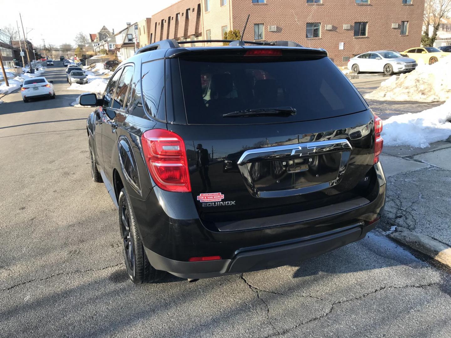 2017 Black /Black Chevrolet Equinox LT (2GNALCEK5H6) with an 2.4L L4 DOHC 16V FFV engine, 6A transmission, located at 577 Chester Pike, Prospect Park, PA, 19076, (610) 237-1015, 39.886154, -75.302338 - 2017 Chevy Equinox LT: Backup camera, sunroof, new PA inspection, SUPER CLEAN, runs LIKE NEW! This vehicle comes inspected and has been given a bumper to bumper safety check. It is very clean, reliable, and well maintained. We offer a unique pay plan that is known for being the easiest and fastes - Photo#5