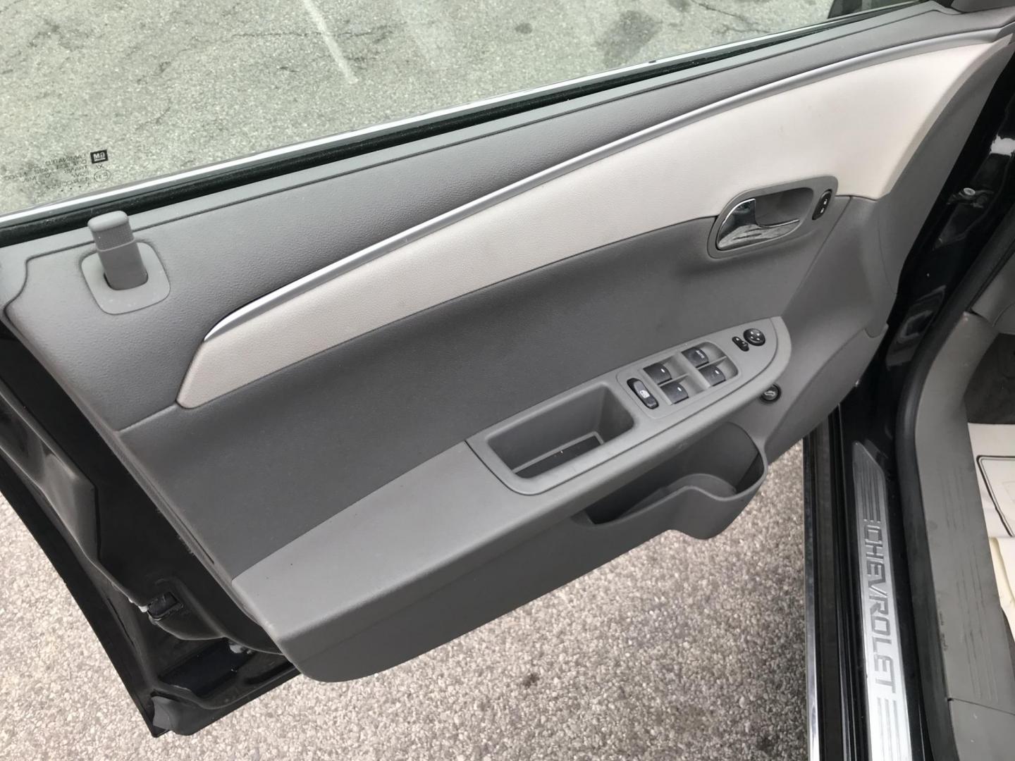 2012 Black /Gray Chevrolet Malibu 1LT (1G1ZC5E0XCF) with an 2.4L L4 DOHC 16V engine, 6-Speed Automatic transmission, located at 577 Chester Pike, Prospect Park, PA, 19076, (610) 237-1015, 39.886154, -75.302338 - Photo#8