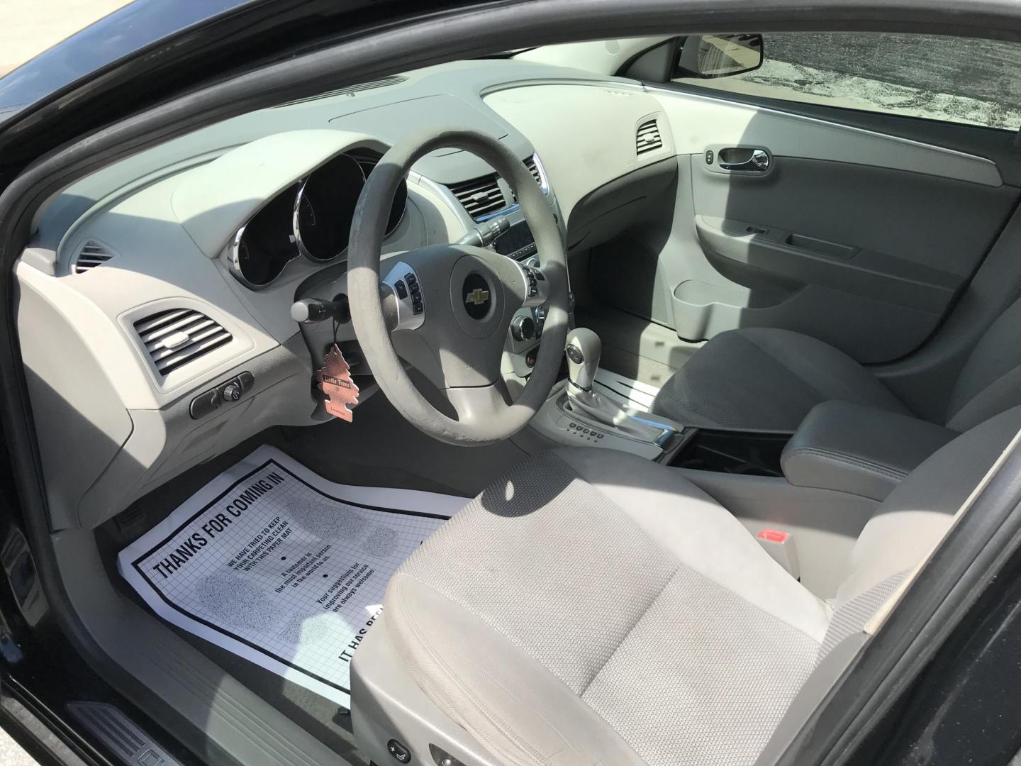 2012 Black /Gray Chevrolet Malibu 1LT (1G1ZC5E0XCF) with an 2.4L L4 DOHC 16V engine, 6-Speed Automatic transmission, located at 577 Chester Pike, Prospect Park, PA, 19076, (610) 237-1015, 39.886154, -75.302338 - 2012 Chevy Malibu: Only 81k miles, new PA inspection, great on gas, SUPER CLEAN, runs LIKE NEW! This vehicle comes inspected and has been given a bumper to bumper safety check. It is very clean, reliable, and well maintained. We offer a unique pay plan that is known for being the easiest and fast - Photo#6