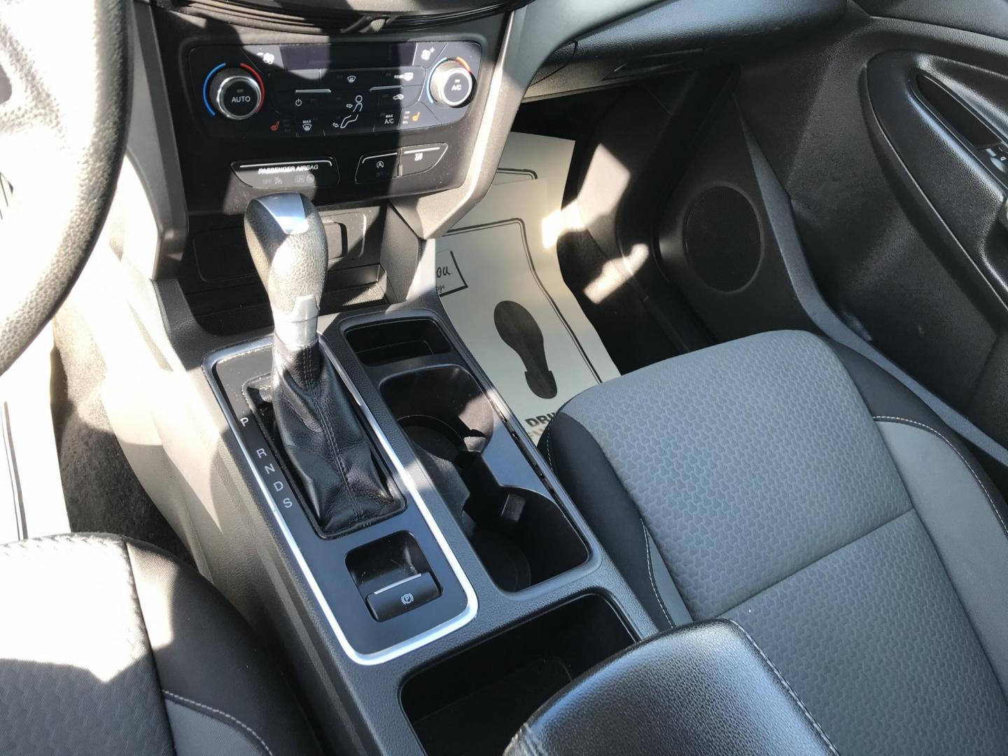 2017 Black /Black Ford Escape SE 4WD (1FMCU9G91HU) with an 2.0L L4 DOHC 16V engine, 6A transmission, located at 577 Chester Pike, Prospect Park, PA, 19076, (610) 237-1015, 39.886154, -75.302338 - 2017 Ford Escape SE: Only 120k miles, 4x4, backup camera, SUPER CLEAN, runs LIKE NEW! This vehicle comes inspected and has been given a bumper to bumper safety check. It is very clean, reliable, and well maintained. We offer a unique pay plan that is known for being the easiest and fastest financ - Photo#13