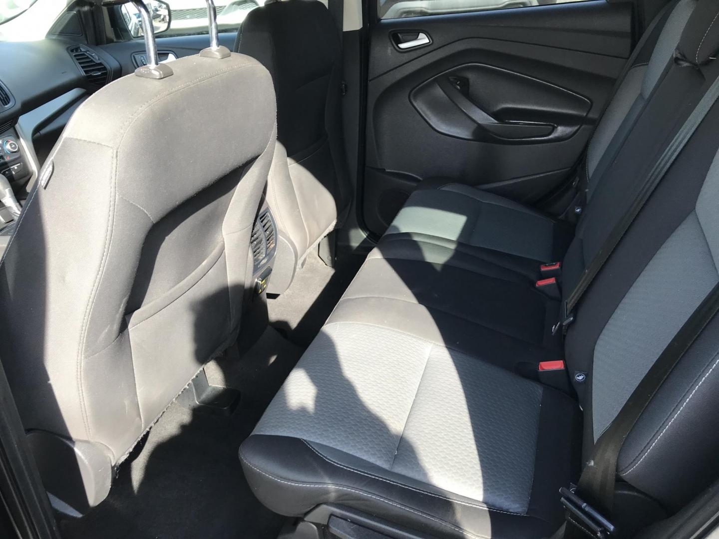 2017 Black /Black Ford Escape SE 4WD (1FMCU9G91HU) with an 2.0L L4 DOHC 16V engine, 6A transmission, located at 577 Chester Pike, Prospect Park, PA, 19076, (610) 237-1015, 39.886154, -75.302338 - 2017 Ford Escape SE: Only 120k miles, 4x4, backup camera, SUPER CLEAN, runs LIKE NEW! This vehicle comes inspected and has been given a bumper to bumper safety check. It is very clean, reliable, and well maintained. We offer a unique pay plan that is known for being the easiest and fastest financ - Photo#16