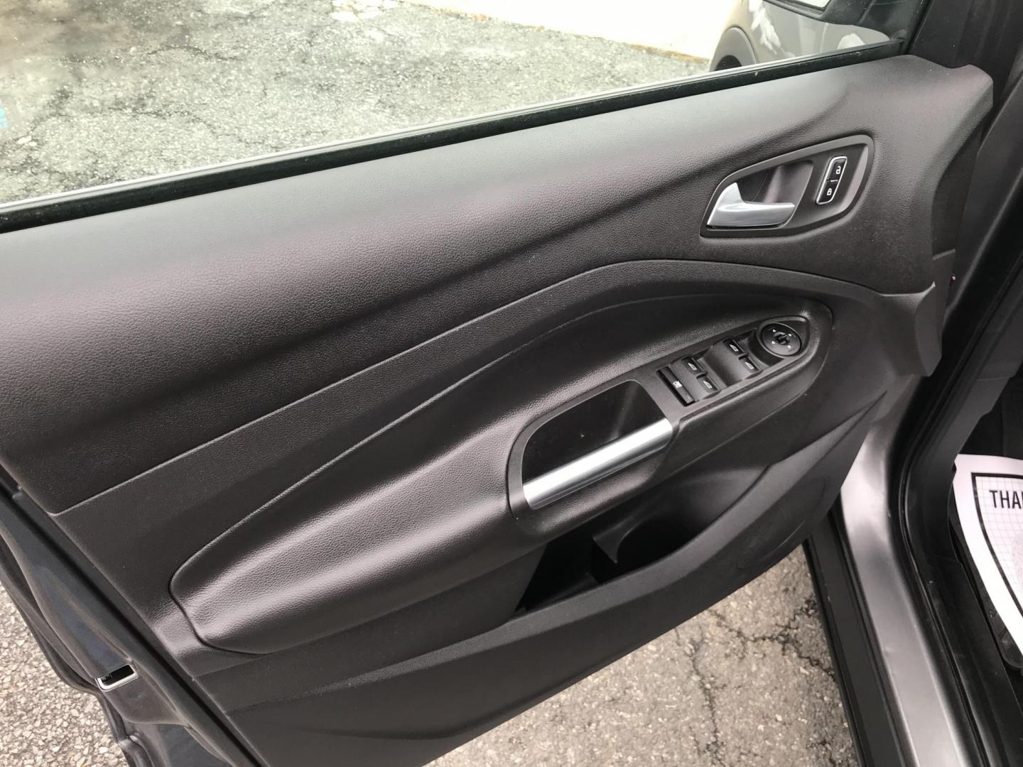 2014 Gray Ford Escape SE FWD (1FMCU0GX7EU) with an 1.6L L4 DOHC 16V engine, 6-Speed Automatic transmission, located at 577 Chester Pike, Prospect Park, PA, 19076, (610) 237-1015, 39.886154, -75.302338 - 2014 Ford Escape: Only 122k miles, great on gas, new PA inspection, SUPER CLEAN, runs LIKE NEW! This vehicle comes inspected and has been given a bumper to bumper safety check. It is very clean, reliable, and well maintained. We offer a unique pay plan that is known for being the easiest and fast - Photo#8