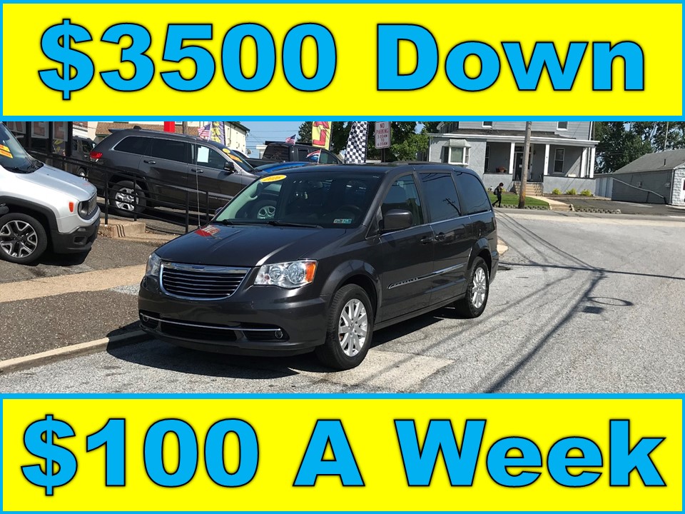 photo of 2016 Chrysler Town & Country Touring