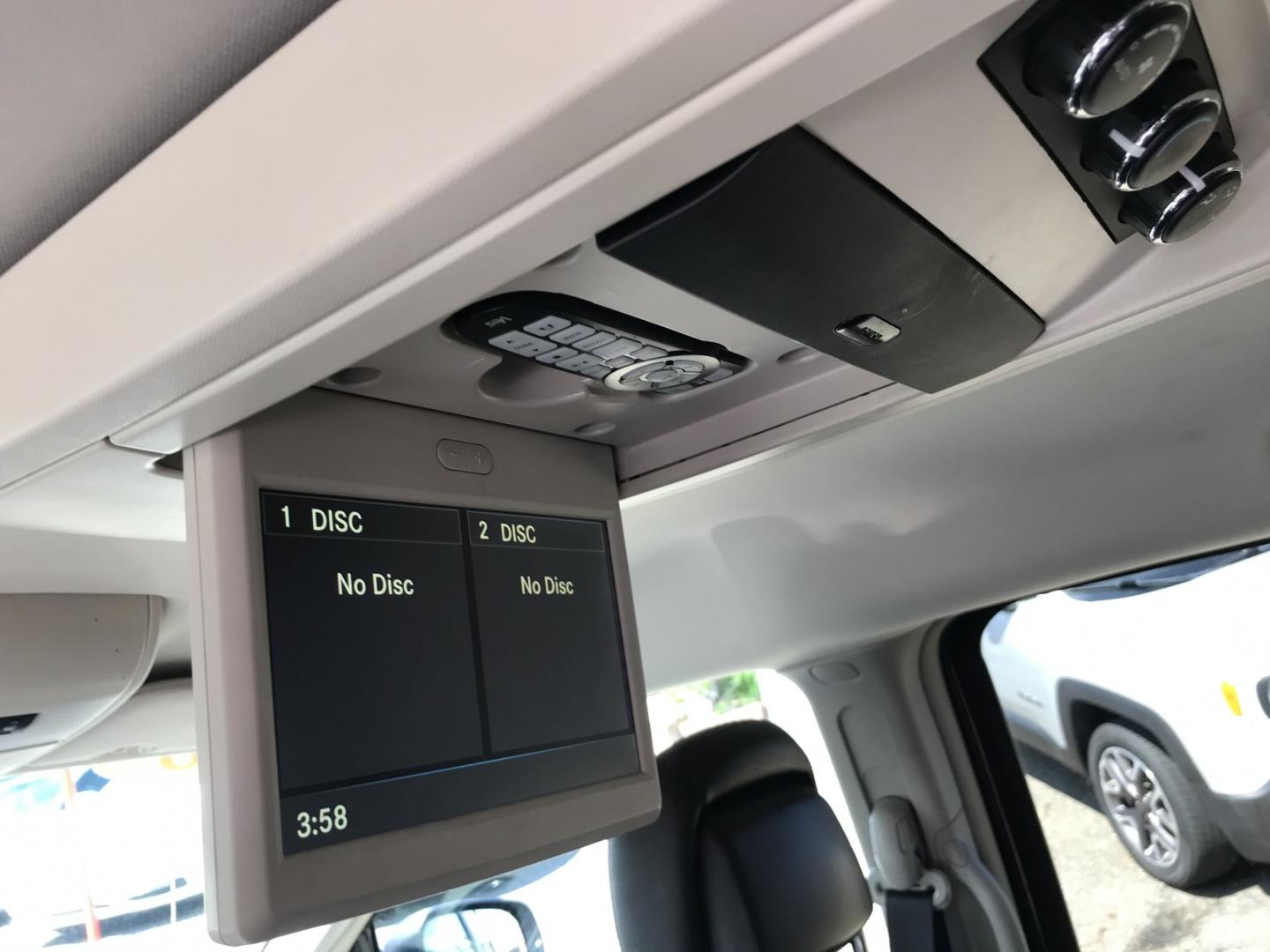 2016 Gray /Black Chrysler Town & Country Touring (2C4RC1BG3GR) with an 3.6L V6 DOHC 24V engine, 6A transmission, located at 577 Chester Pike, Prospect Park, PA, 19076, (610) 237-1015, 39.886154, -75.302338 - 2016 Chrylser Town & Country Touring 105k miles • DVD Player Example Financing: • $3,500 Down • $100 Weekly • $200 Bi-Weekly We finance our own vehicles. We do not obtain or review traditional consumer credit reports. Financing decisions are based on verified income, ability to repay,- Photo#19