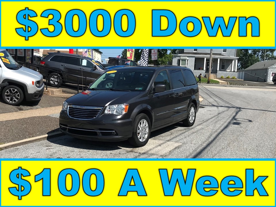 photo of 2016 Chrysler Town & Country Touring