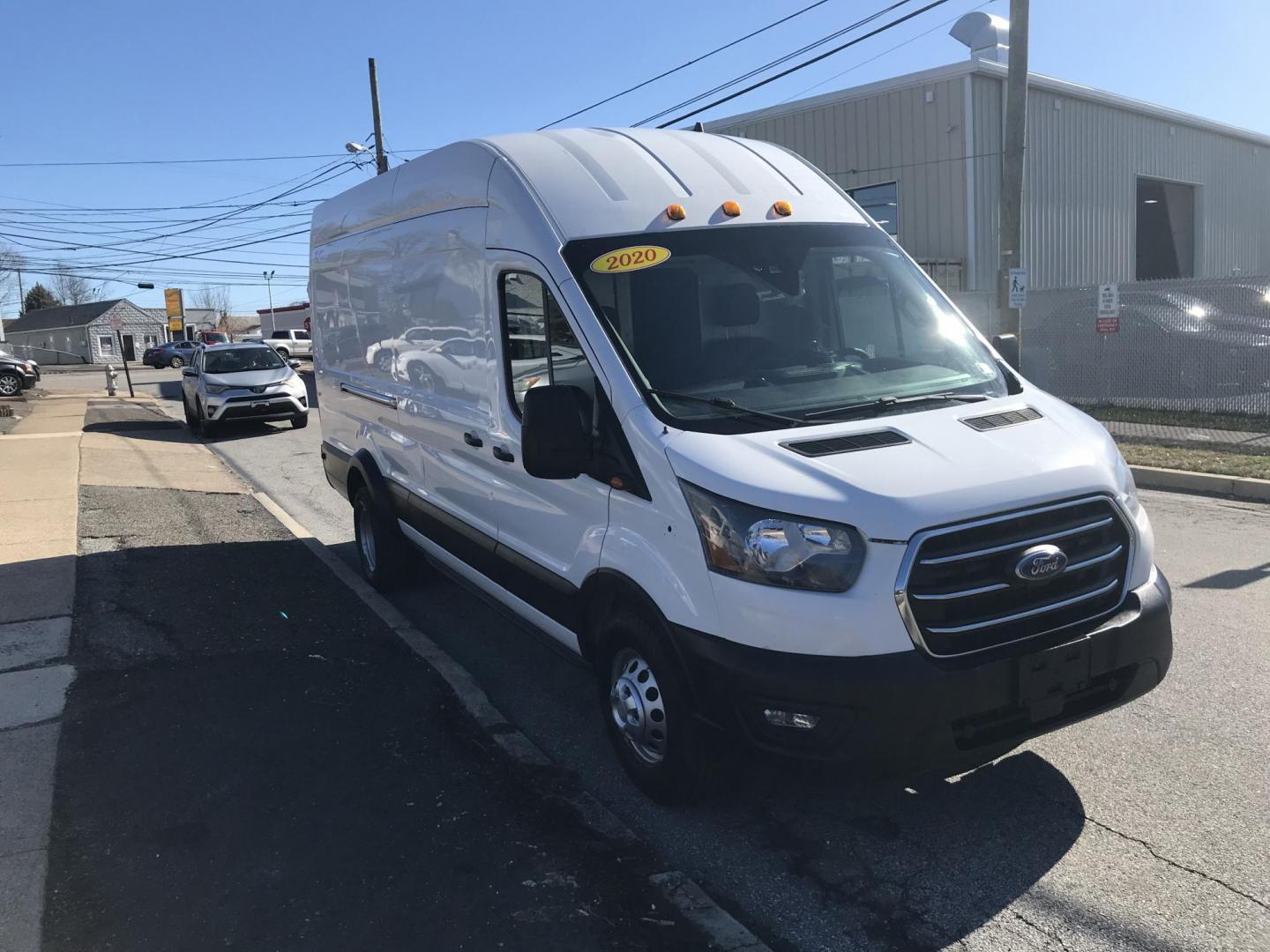 2020 White /Gray Ford Transit 350 (1FTBF4U85LK) with an 3.5 V6 engine, Automatic transmission, located at 577 Chester Pike, Prospect Park, PA, 19076, (610) 237-1015, 39.886154, -75.302338 - Photo#3