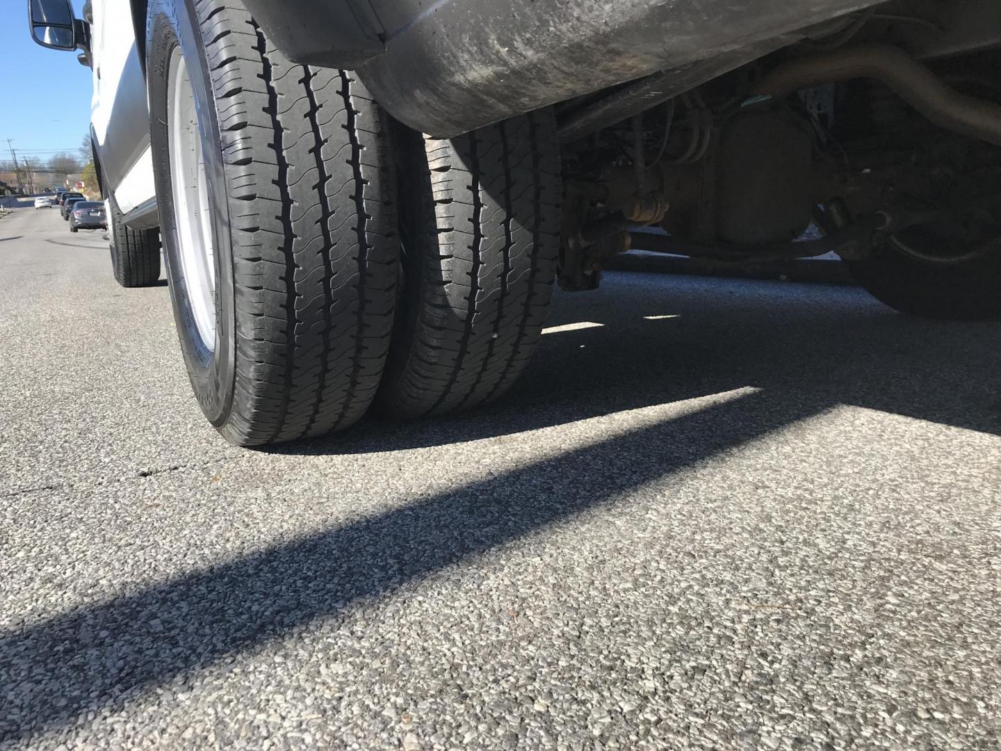 2020 White /Gray Ford Transit 350 (1FTBF4U85LK) with an 3.5 V6 engine, Automatic transmission, located at 577 Chester Pike, Prospect Park, PA, 19076, (610) 237-1015, 39.886154, -75.302338 - Photo#6