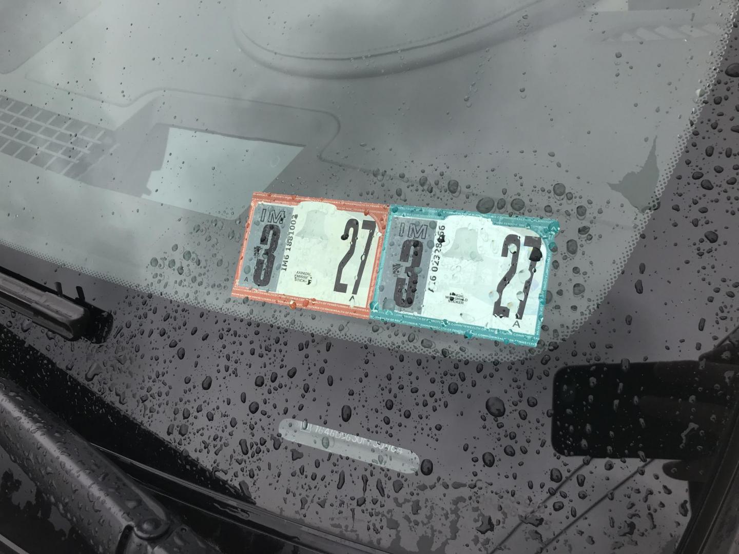 2015 Gold /Tan Buick LaCrosse Leather Package (1G4GB5G30FF) with an 3.6L V6 DOHC 24V FFV engine, 6-Speed Automatic transmission, located at 577 Chester Pike, Prospect Park, PA, 19076, (610) 237-1015, 39.886154, -75.302338 - Photo#4