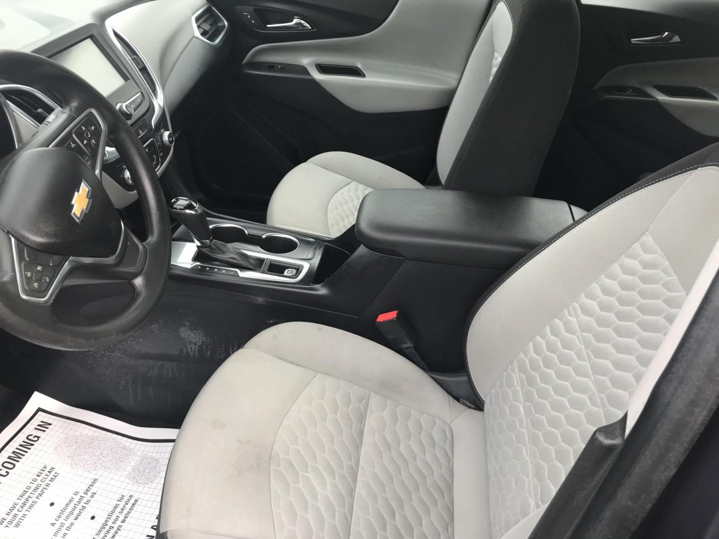 2018 Blue /Gray Chevrolet Equinox LS (3GNAXHEV2JS) with an 1.5L L4 DIR DOHC 16V TURBO engine, 6A transmission, located at 577 Chester Pike, Prospect Park, PA, 19076, (610) 237-1015, 39.886154, -75.302338 - 2018 Chevrolet Equinox LS: Backup camera, new PA inspection, SUPER CLEAN, runs LIKE NEW! This vehicle comes inspected and has been given a bumper to bumper safety check. It is very clean, reliable, and well maintained. We offer a unique pay plan that is known for being the easiest and fastest fin - Photo#9