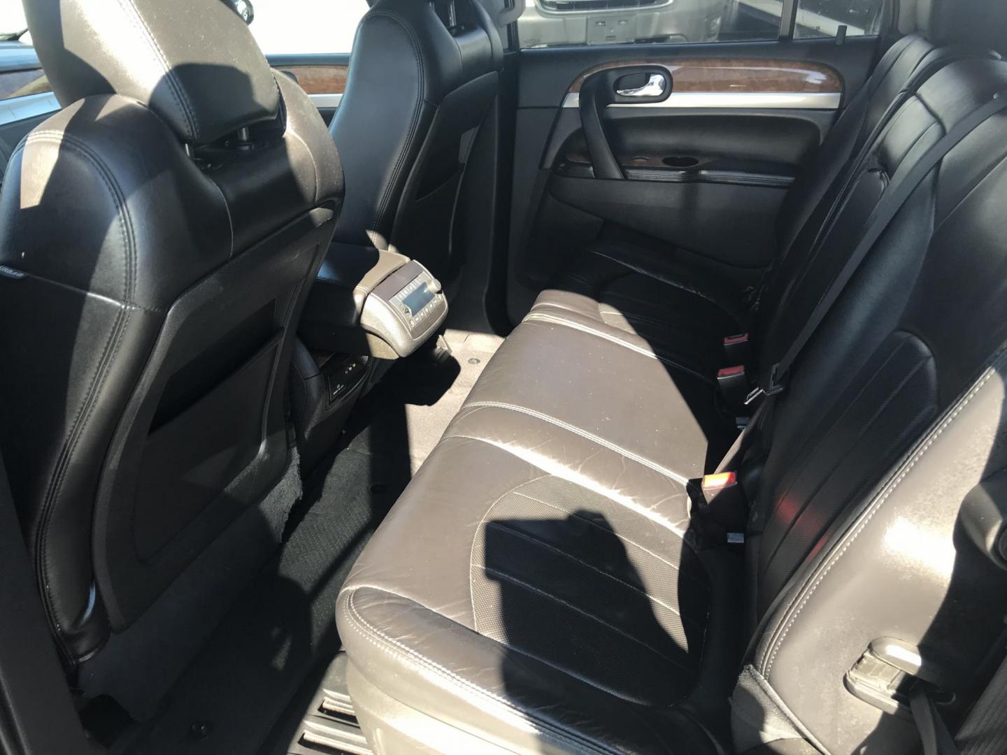 2012 Black /Black Buick Enclave Premium AWD (5GAKVDED4CJ) with an 3.6L V6 DOHC 24V engine, 6-Speed Automatic Overdrive transmission, located at 577 Chester Pike, Prospect Park, PA, 19076, (610) 237-1015, 39.886154, -75.302338 - Photo#19