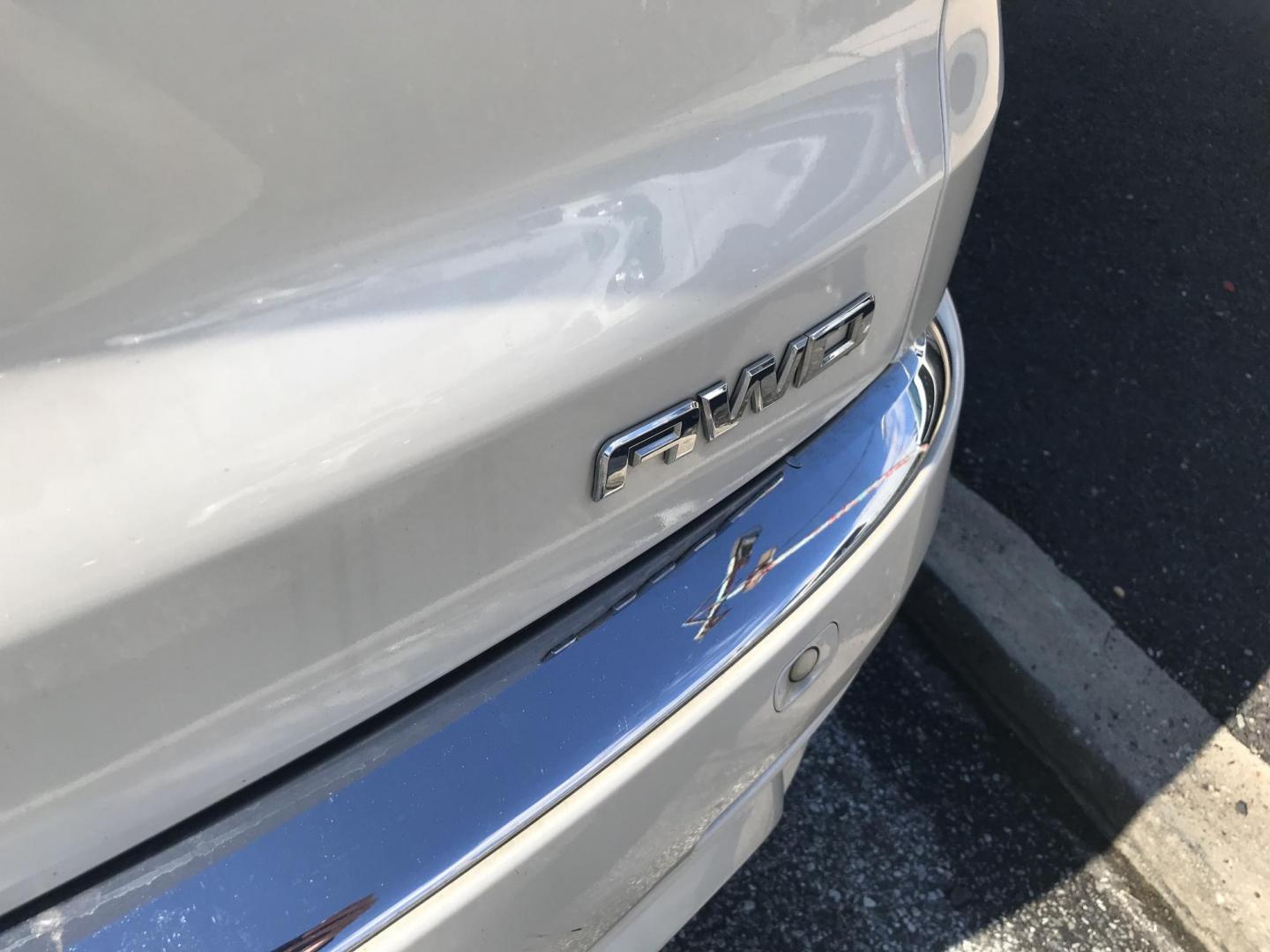 2012 White /Black GMC Acadia Denali AWD (1GKKVTED8CJ) with an 3.6L V6 DOHC 24V engine, 6-Speed Automatic transmission, located at 577 Chester Pike, Prospect Park, PA, 19076, (610) 237-1015, 39.886154, -75.302338 - 2012 GMC Acadia Denali: AWD, 3rd row seating, sunroofs, DVD player, navigation system, SUPER CLEAN, runs LIKE NEW! This vehicle comes inspected and has been given a bumper to bumper safety check. It is very clean, reliable, and well maintained. We offer a unique pay plan that is known for being t - Photo#6