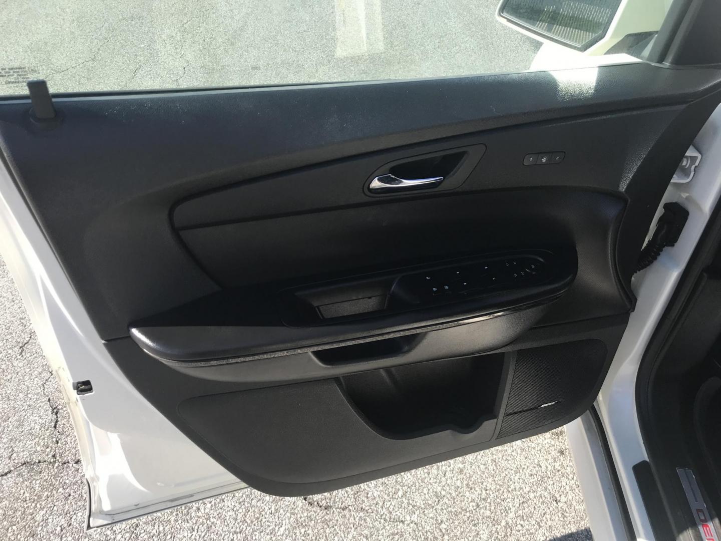 2012 White /Black GMC Acadia Denali AWD (1GKKVTED8CJ) with an 3.6L V6 DOHC 24V engine, 6-Speed Automatic transmission, located at 577 Chester Pike, Prospect Park, PA, 19076, (610) 237-1015, 39.886154, -75.302338 - 2012 GMC Acadia Denali: AWD, 3rd row seating, sunroofs, DVD player, navigation system, SUPER CLEAN, runs LIKE NEW! This vehicle comes inspected and has been given a bumper to bumper safety check. It is very clean, reliable, and well maintained. We offer a unique pay plan that is known for being t - Photo#11