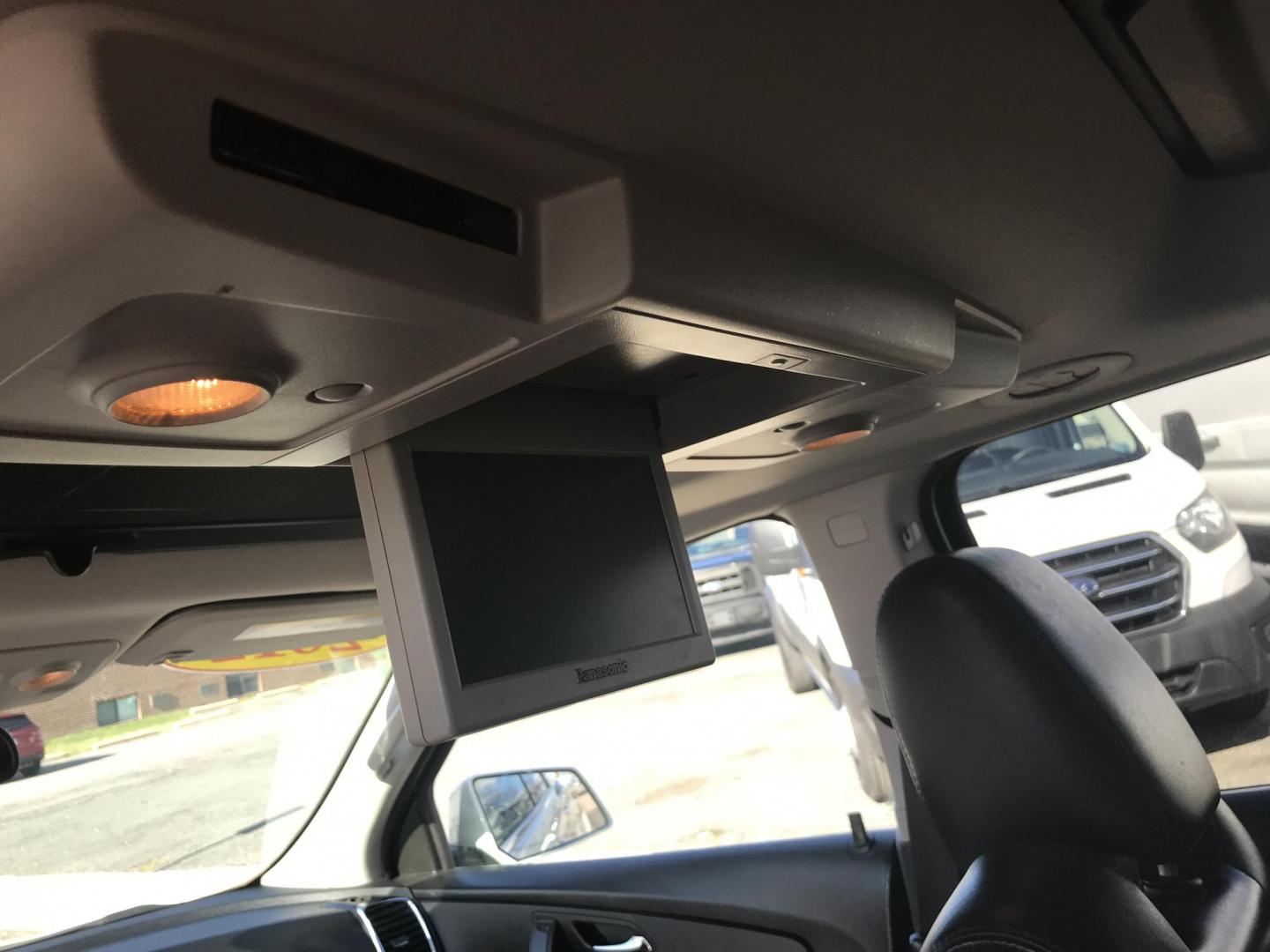 2012 White /Black GMC Acadia Denali AWD (1GKKVTED8CJ) with an 3.6L V6 DOHC 24V engine, 6-Speed Automatic transmission, located at 577 Chester Pike, Prospect Park, PA, 19076, (610) 237-1015, 39.886154, -75.302338 - 2012 GMC Acadia Denali: AWD, 3rd row seating, sunroofs, DVD player, navigation system, SUPER CLEAN, runs LIKE NEW! This vehicle comes inspected and has been given a bumper to bumper safety check. It is very clean, reliable, and well maintained. We offer a unique pay plan that is known for being t - Photo#21