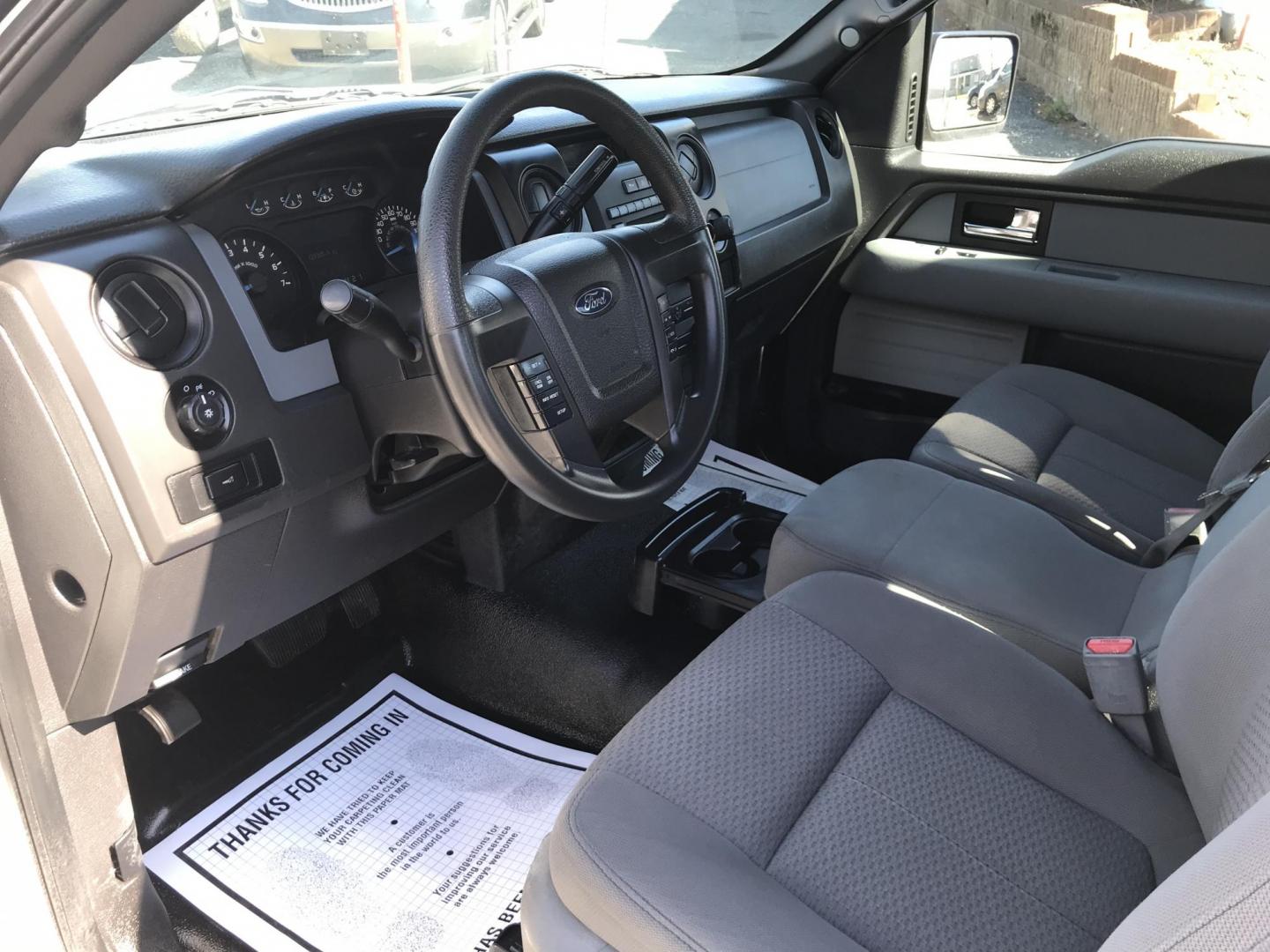 2013 White /Gray Ford F-150 XLT 8-ft. Bed 2WD (1FTMF1CMXDK) with an 3.7L V6 DOHC 24V engine, 6-Speed Automatic transmission, located at 577 Chester Pike, Prospect Park, PA, 19076, (610) 237-1015, 39.886154, -75.302338 - 2013 Ford F150: Only 129k miles, 8 Foot Long Bed, new PA inspection, bed liner, SUPER CLEAN, FLEET MAINTAINED! This vehicle comes inspected and has been given a bumper to bumper safety check. It is very clean, reliable, and well maintained. We offer a unique pay plan that is known for being the e - Photo#8