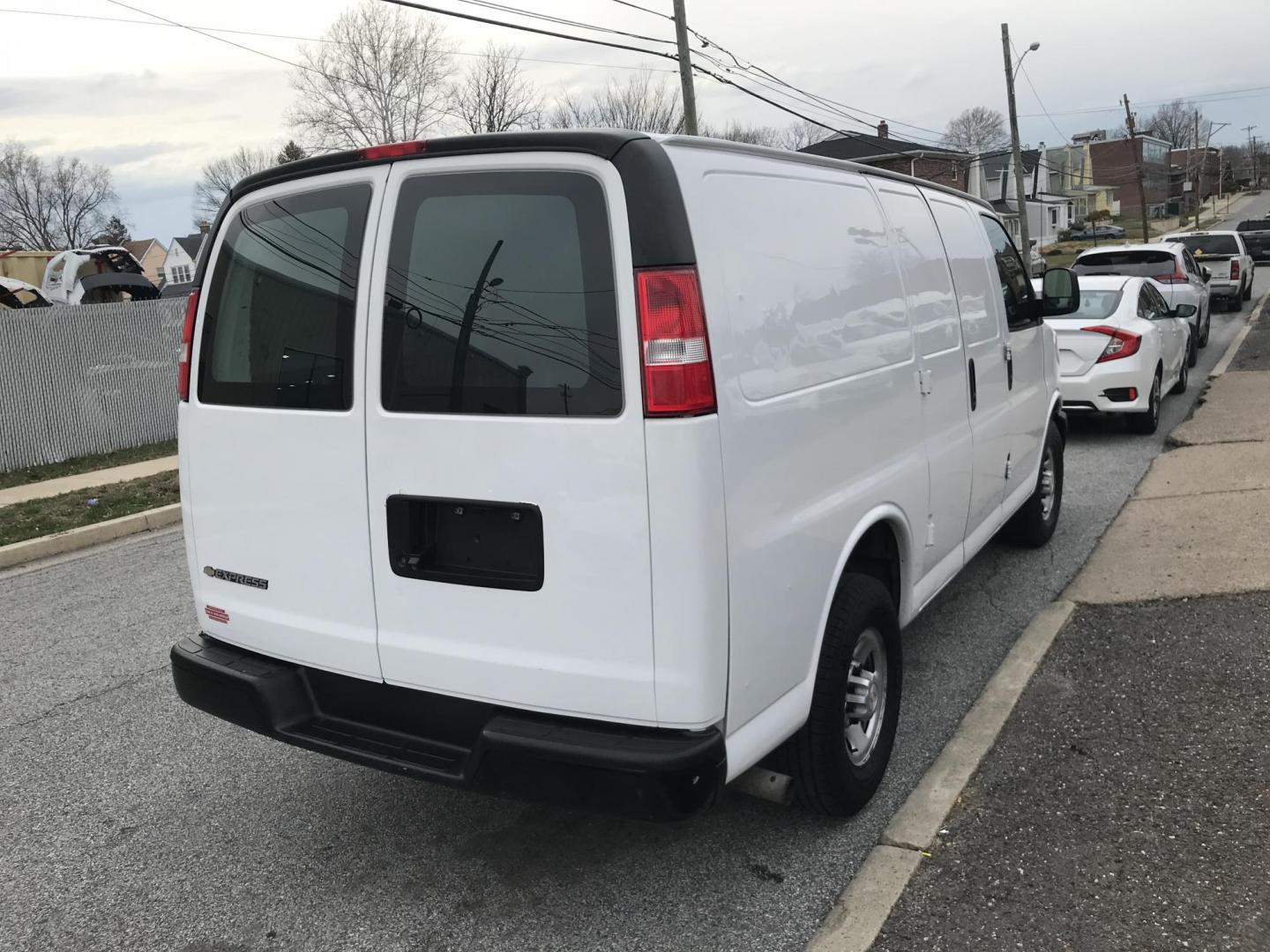 2020 White /Gray Chevrolet Express 2500 Cargo (1GCWGAFG0L1) with an 6.0L V8 OHV 16V FFV engine, 6A transmission, located at 577 Chester Pike, Prospect Park, PA, 19076, (610) 237-1015, 39.886154, -75.302338 - 2020 Chevrolet Express 2500: Backup camera, new PA inspection, SUPER CLEAN, FLEET MAINTAINED! This vehicle comes inspected and has been given a bumper to bumper safety check. It is very clean, reliable, and well maintained. We offer a unique pay plan that is known for being the easiest and fastes - Photo#4