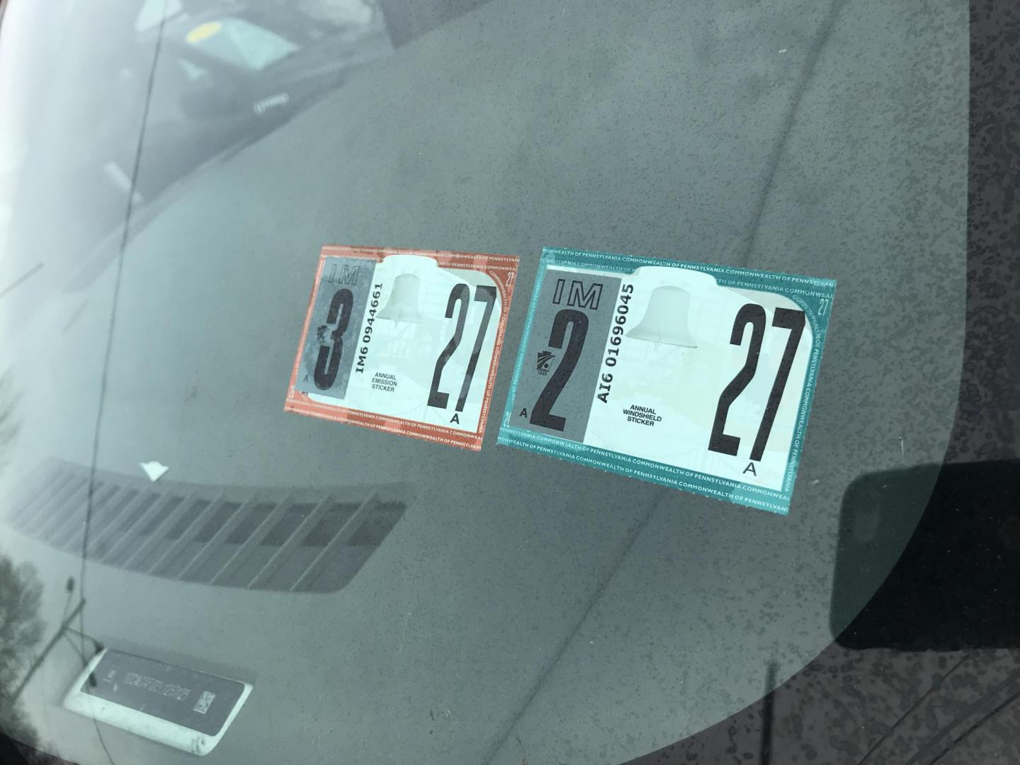 2020 White /Gray Chevrolet Express 2500 Cargo (1GCWGAFG0L1) with an 6.0L V8 OHV 16V FFV engine, 6A transmission, located at 577 Chester Pike, Prospect Park, PA, 19076, (610) 237-1015, 39.886154, -75.302338 - 2020 Chevrolet Express 2500: Backup camera, new PA inspection, SUPER CLEAN, FLEET MAINTAINED! This vehicle comes inspected and has been given a bumper to bumper safety check. It is very clean, reliable, and well maintained. We offer a unique pay plan that is known for being the easiest and fastes - Photo#6