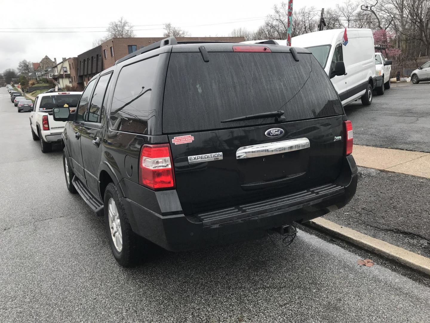 2014 Black /Beige Ford Expedition XLT 4WD (1FMJU1J53EE) with an 5.4L V8 SOHC 16V FFV engine, 6-Speed Automatic transmission, located at 577 Chester Pike, Prospect Park, PA, 19076, (610) 237-1015, 39.886154, -75.302338 - 2014 Ford Expedition XLT: 3rd row seating, 4x4, sunroof, new PA inspection, SUPER CLEAN, runs LIKE NEW! This vehicle comes inspected and has been given a bumper to bumper safety check. It is very clean, reliable, and well maintained. We offer a unique pay plan that is known for being the easiest - Photo#5