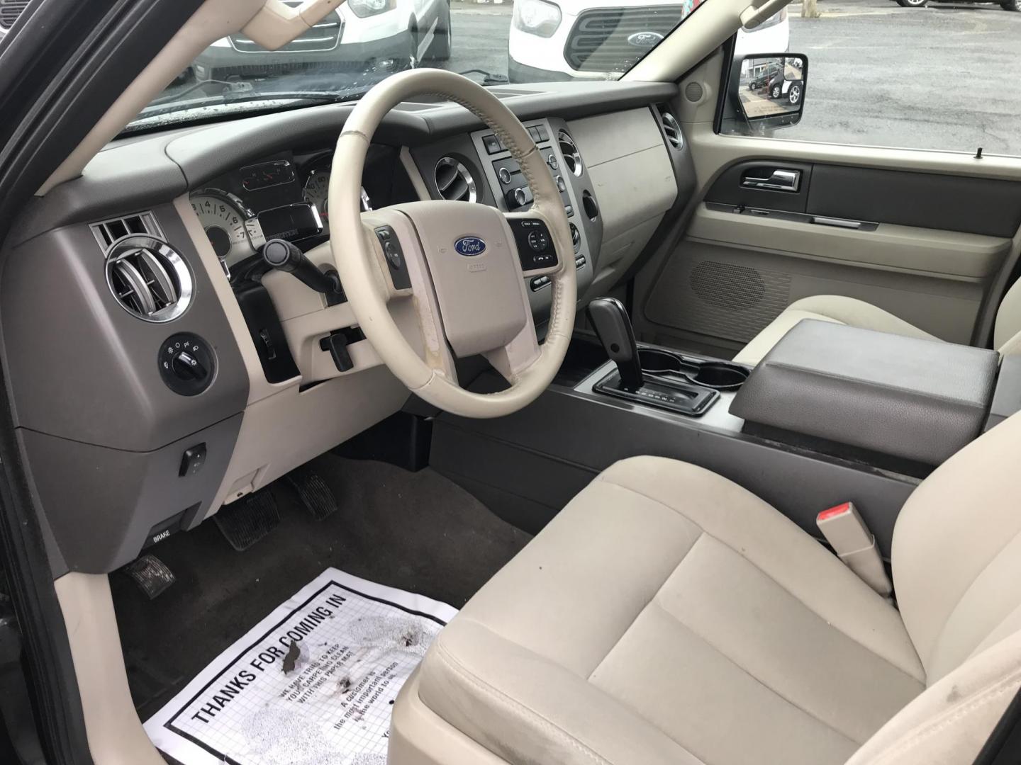 2014 Black /Beige Ford Expedition XLT 4WD (1FMJU1J53EE) with an 5.4L V8 SOHC 16V FFV engine, 6-Speed Automatic transmission, located at 577 Chester Pike, Prospect Park, PA, 19076, (610) 237-1015, 39.886154, -75.302338 - 2014 Ford Expedition XLT: 3rd row seating, 4x4, sunroof, new PA inspection, SUPER CLEAN, runs LIKE NEW! This vehicle comes inspected and has been given a bumper to bumper safety check. It is very clean, reliable, and well maintained. We offer a unique pay plan that is known for being the easiest - Photo#8