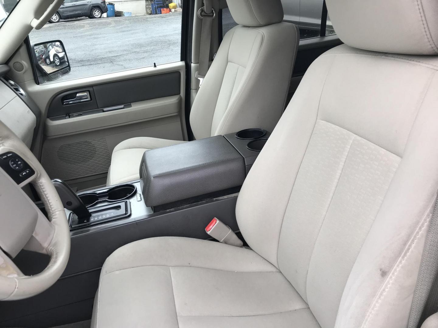 2014 Black /Beige Ford Expedition XLT 4WD (1FMJU1J53EE) with an 5.4L V8 SOHC 16V FFV engine, 6-Speed Automatic transmission, located at 577 Chester Pike, Prospect Park, PA, 19076, (610) 237-1015, 39.886154, -75.302338 - 2014 Ford Expedition XLT: 3rd row seating, 4x4, sunroof, new PA inspection, SUPER CLEAN, runs LIKE NEW! This vehicle comes inspected and has been given a bumper to bumper safety check. It is very clean, reliable, and well maintained. We offer a unique pay plan that is known for being the easiest - Photo#10