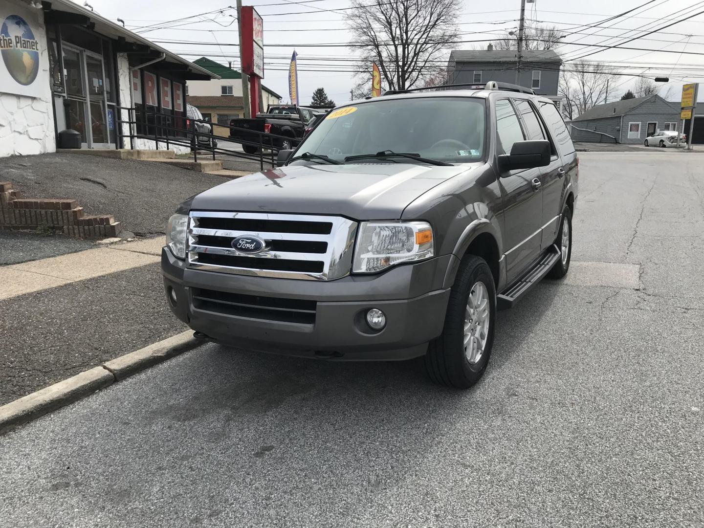 2014 Gray /Beige Ford Expedition XLT 4WD (1FMJU1J52EE) with an 5.4L V8 SOHC 16V FFV engine, 6-Speed Automatic transmission, located at 577 Chester Pike, Prospect Park, PA, 19076, (610) 237-1015, 39.886154, -75.302338 - Photo#2