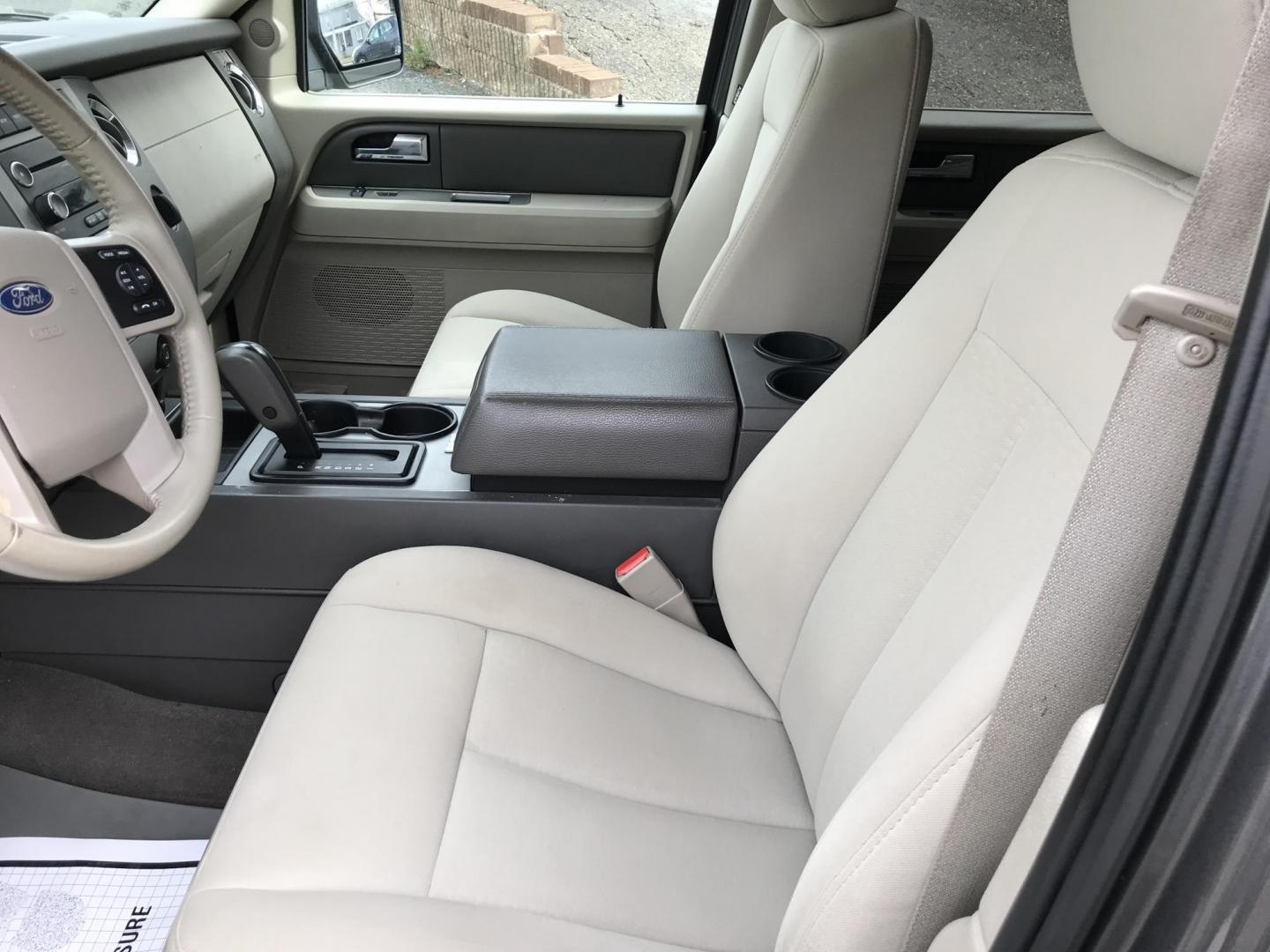 2014 Gray /Beige Ford Expedition XLT 4WD (1FMJU1J52EE) with an 5.4L V8 SOHC 16V FFV engine, 6-Speed Automatic transmission, located at 577 Chester Pike, Prospect Park, PA, 19076, (610) 237-1015, 39.886154, -75.302338 - Photo#10