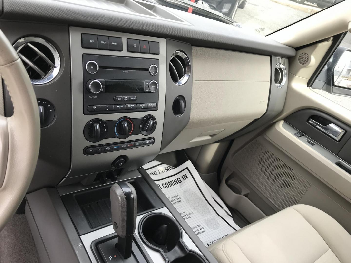 2014 Gray /Beige Ford Expedition XLT 4WD (1FMJU1J52EE) with an 5.4L V8 SOHC 16V FFV engine, 6-Speed Automatic transmission, located at 577 Chester Pike, Prospect Park, PA, 19076, (610) 237-1015, 39.886154, -75.302338 - Photo#13