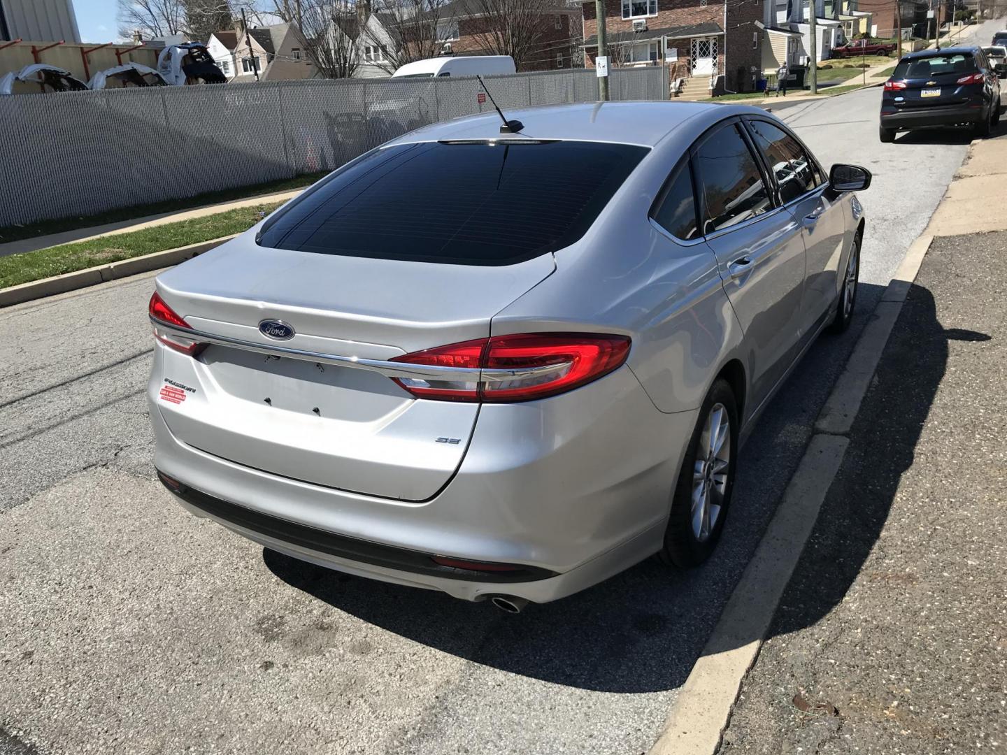 2017 Silver /Gray Ford Fusion SE (3FA6P0H75HR) with an 2.5L L4 DOHC 16V engine, 6A transmission, located at 577 Chester Pike, Prospect Park, PA, 19076, (610) 237-1015, 39.886154, -75.302338 - 2017 Ford Fusion SE: Backup camera, new PA inspection, great on gas, runs LIKE NEW! This vehicle comes inspected and has been given a bumper to bumper safety check. It is very clean, reliable, and well maintained. We offer a unique pay plan that is known for being the easiest and fastest financin - Photo#4