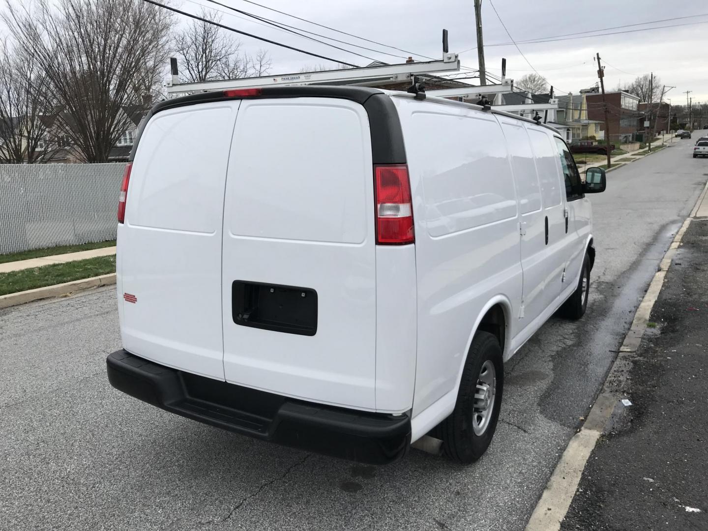 2020 White /Gray Chevrolet Express 2500 Cargo (1GCWGAFP4L1) with an 4.3L V6 engine, 6A transmission, located at 577 Chester Pike, Prospect Park, PA, 19076, (610) 237-1015, 39.886154, -75.302338 - 2020 Chevy Express 2500: Ladder racks, shelving, partition, no side or rear windows, new PA inspection, FLEET MAINTAINED! This vehicle comes inspected and has been given a bumper to bumper safety check. It is very clean, reliable, and well maintained. We offer a unique pay plan that is known for - Photo#4
