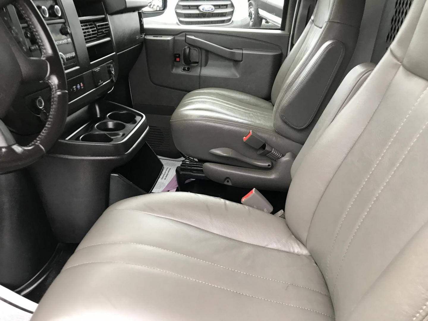 2020 White /Gray Chevrolet Express 2500 Cargo (1GCWGAFP4L1) with an 4.3L V6 engine, 6A transmission, located at 577 Chester Pike, Prospect Park, PA, 19076, (610) 237-1015, 39.886154, -75.302338 - 2020 Chevy Express 2500: Ladder racks, shelving, partition, no side or rear windows, new PA inspection, FLEET MAINTAINED! This vehicle comes inspected and has been given a bumper to bumper safety check. It is very clean, reliable, and well maintained. We offer a unique pay plan that is known for - Photo#9