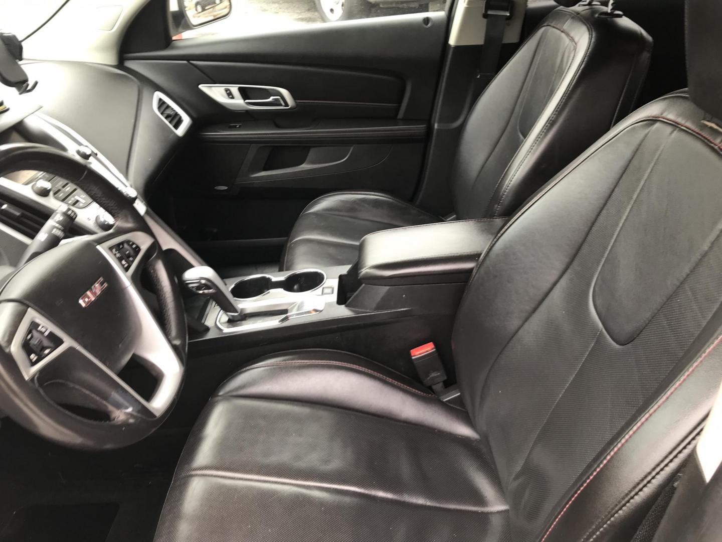 2013 Gold /Black GMC Terrain SLT1 (2GKALUEKXD6) with an 2.4L L4 DOHC 16V FFV engine, 6-Speed Automatic transmission, located at 577 Chester Pike, Prospect Park, PA, 19076, (610) 237-1015, 39.886154, -75.302338 - 2013 GMC Terrain SLT: Only 116k miles, backup camera, new PA inspection, great on gas, SUPER CLEAN, runs LIKE NEW! This vehicle comes inspected and has been given a bumper to bumper safety check. It is very clean, reliable, and well maintained. We offer a unique pay plan that is known for being t - Photo#9