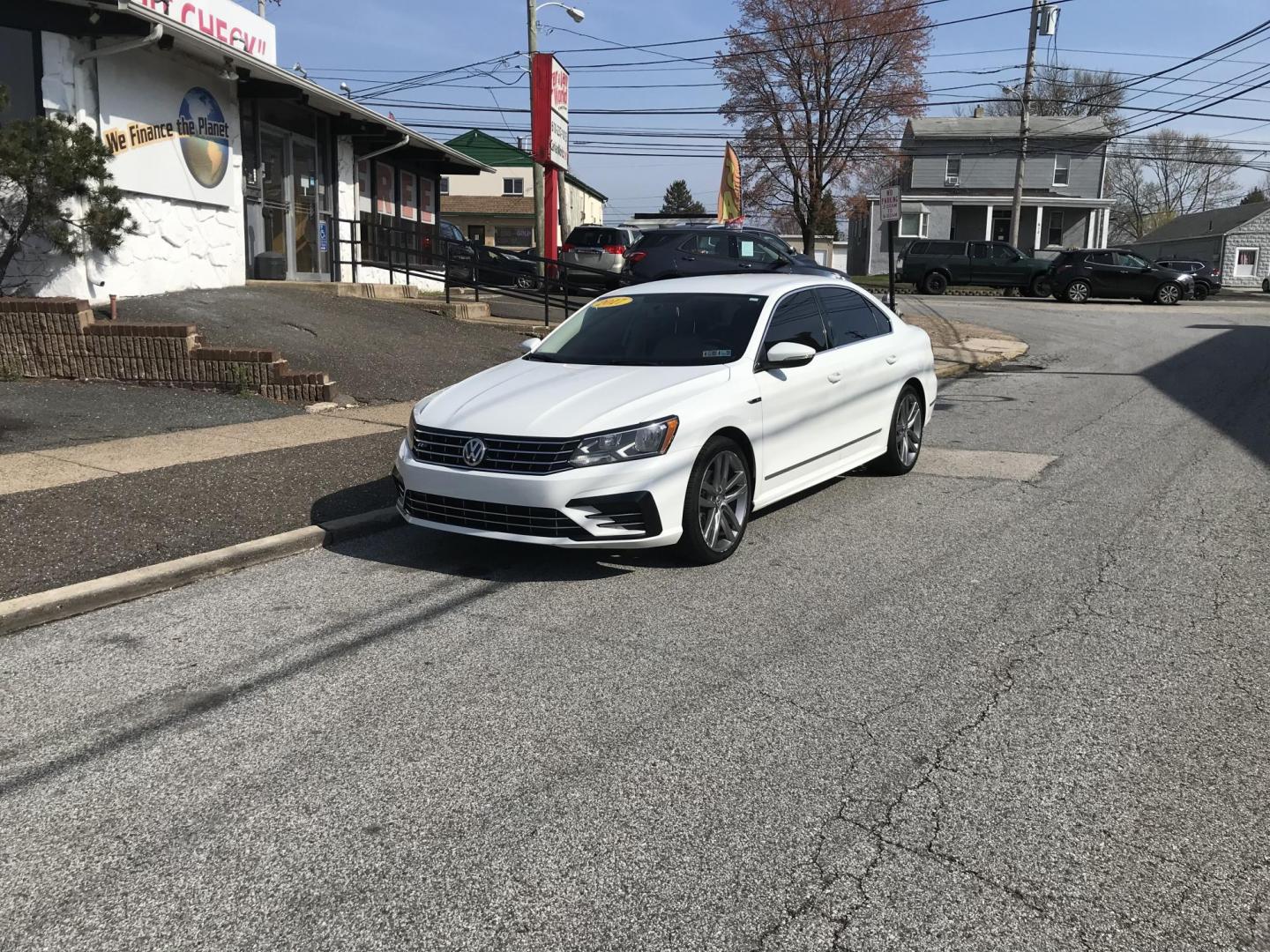 2017 White /Tan Volkswagen Passat R-Line (1VWDT7A34HC) with an 1.8L L4 Gas engine, 6A transmission, located at 577 Chester Pike, Prospect Park, PA, 19076, (610) 237-1015, 39.886154, -75.302338 - 2017 Volkswagen Passat: Screen radio w/ backup camera, great on gas, new PA inspection, SUPER CLEAN, runs LIKE NEW! This vehicle comes inspected and has been given a bumper to bumper safety check. It is very clean, reliable, and well maintained. We offer a unique pay plan that is known for being - Photo#1