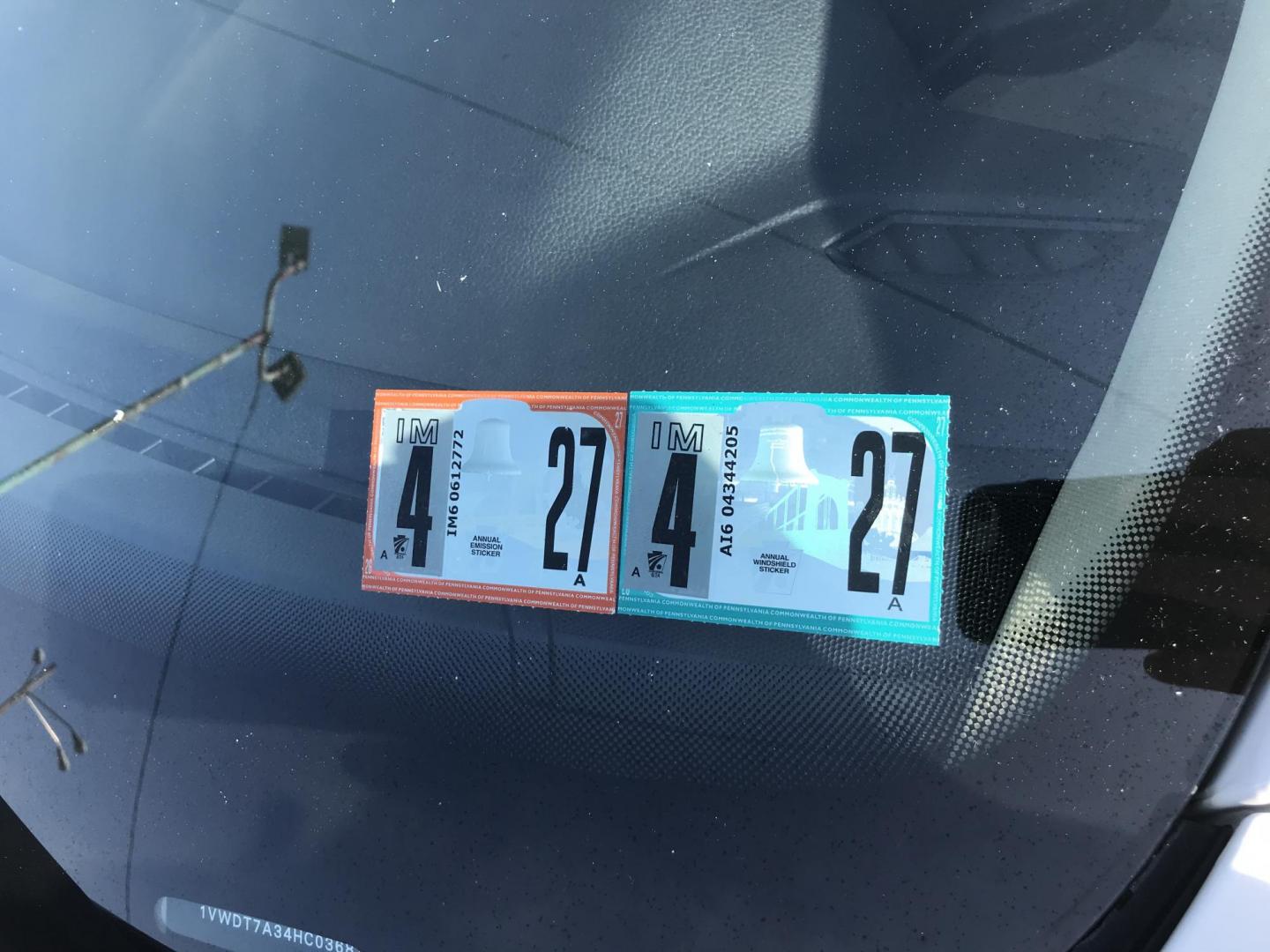 2017 White /Tan Volkswagen Passat R-Line (1VWDT7A34HC) with an 1.8L L4 Gas engine, 6A transmission, located at 577 Chester Pike, Prospect Park, PA, 19076, (610) 237-1015, 39.886154, -75.302338 - 2017 Volkswagen Passat: Screen radio w/ backup camera, great on gas, new PA inspection, SUPER CLEAN, runs LIKE NEW! This vehicle comes inspected and has been given a bumper to bumper safety check. It is very clean, reliable, and well maintained. We offer a unique pay plan that is known for being - Photo#6