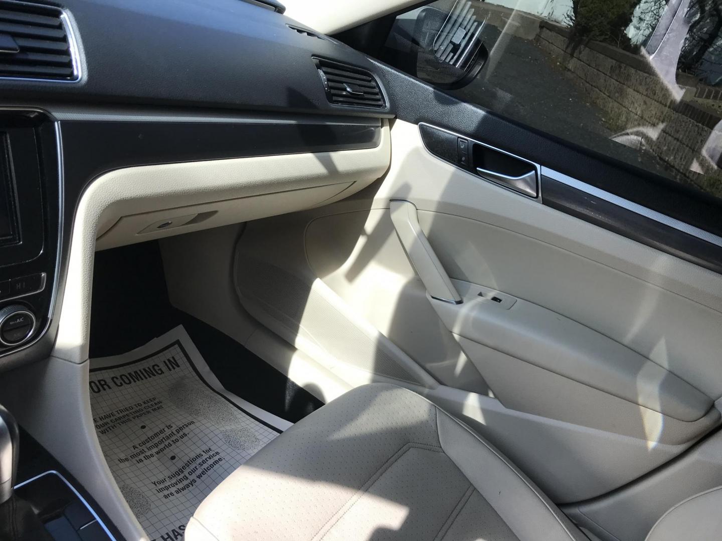 2017 White /Tan Volkswagen Passat R-Line (1VWDT7A34HC) with an 1.8L L4 Gas engine, 6A transmission, located at 577 Chester Pike, Prospect Park, PA, 19076, (610) 237-1015, 39.886154, -75.302338 - 2017 Volkswagen Passat: Screen radio w/ backup camera, great on gas, new PA inspection, SUPER CLEAN, runs LIKE NEW! This vehicle comes inspected and has been given a bumper to bumper safety check. It is very clean, reliable, and well maintained. We offer a unique pay plan that is known for being - Photo#15