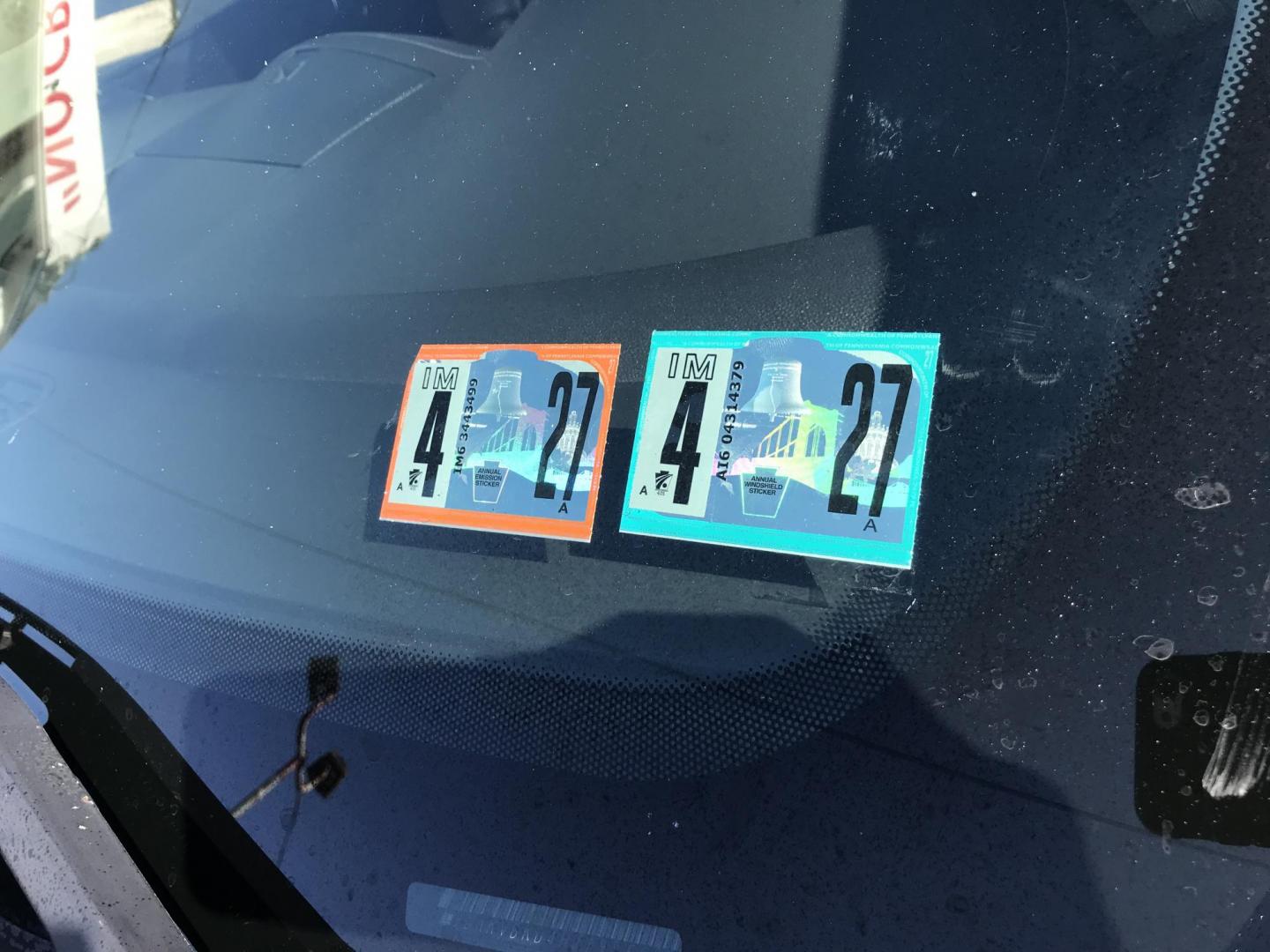 2017 Blue /Black Buick Enclave Leather AWD (5GAKVBKD4HJ) with an 3.6L V6 DOHC 24V engine, 6A transmission, located at 577 Chester Pike, Prospect Park, PA, 19076, (610) 237-1015, 39.886154, -75.302338 - Photo#7