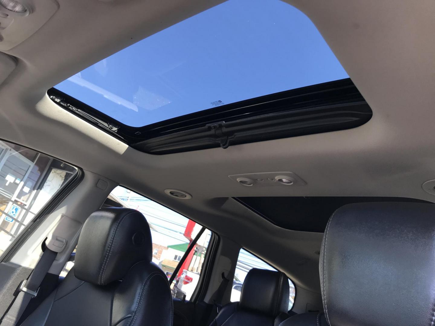 2017 Blue /Black Buick Enclave Leather AWD (5GAKVBKD4HJ) with an 3.6L V6 DOHC 24V engine, 6A transmission, located at 577 Chester Pike, Prospect Park, PA, 19076, (610) 237-1015, 39.886154, -75.302338 - Photo#9