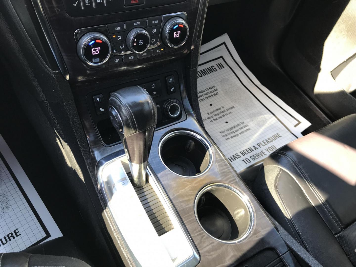 2017 Blue /Black Buick Enclave Leather AWD (5GAKVBKD4HJ) with an 3.6L V6 DOHC 24V engine, 6A transmission, located at 577 Chester Pike, Prospect Park, PA, 19076, (610) 237-1015, 39.886154, -75.302338 - Photo#17