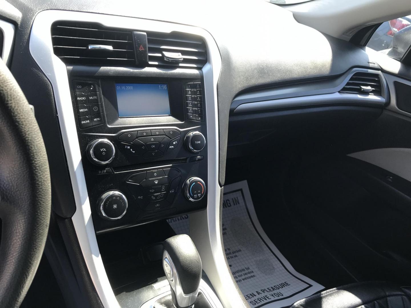 2014 Gray /Black Ford Fusion S (1FA6P0G78E5) with an 2.5L L4 DOHC 16V engine, Automatic transmission, located at 577 Chester Pike, Prospect Park, PA, 19076, (610) 237-1015, 39.886154, -75.302338 - 2014 Ford Fusion S: New PA inspection, great on gas, SUPER CLEAN, runs LIKE NEW! This vehicle comes inspected and has been given a bumper to bumper safety check. It is very clean, reliable, and well maintained. We offer a unique pay plan that is known for being the easiest and fastest financing o - Photo#12